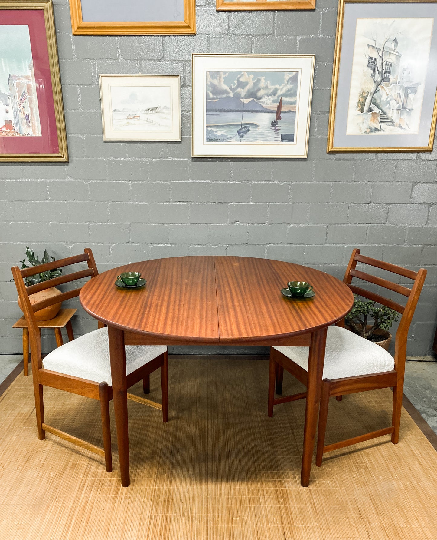 Mid Century Extendable Dining Table