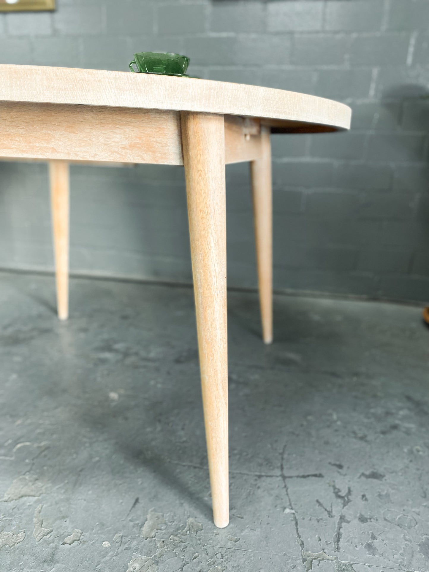 Bakker and Steyger Extendable Dining Table