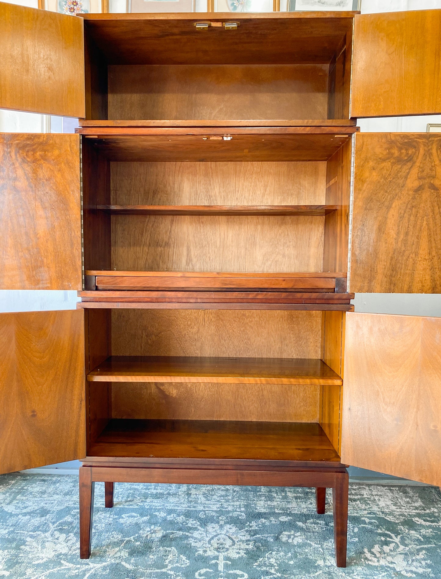 EE Meyer for Binnehuis Drinks Cabinet