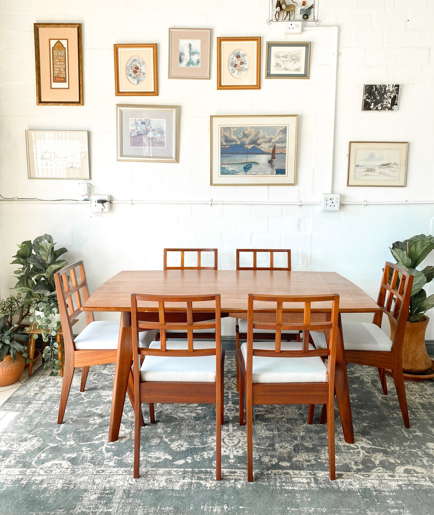 Set of 6 Mid-Century Dining Chairs