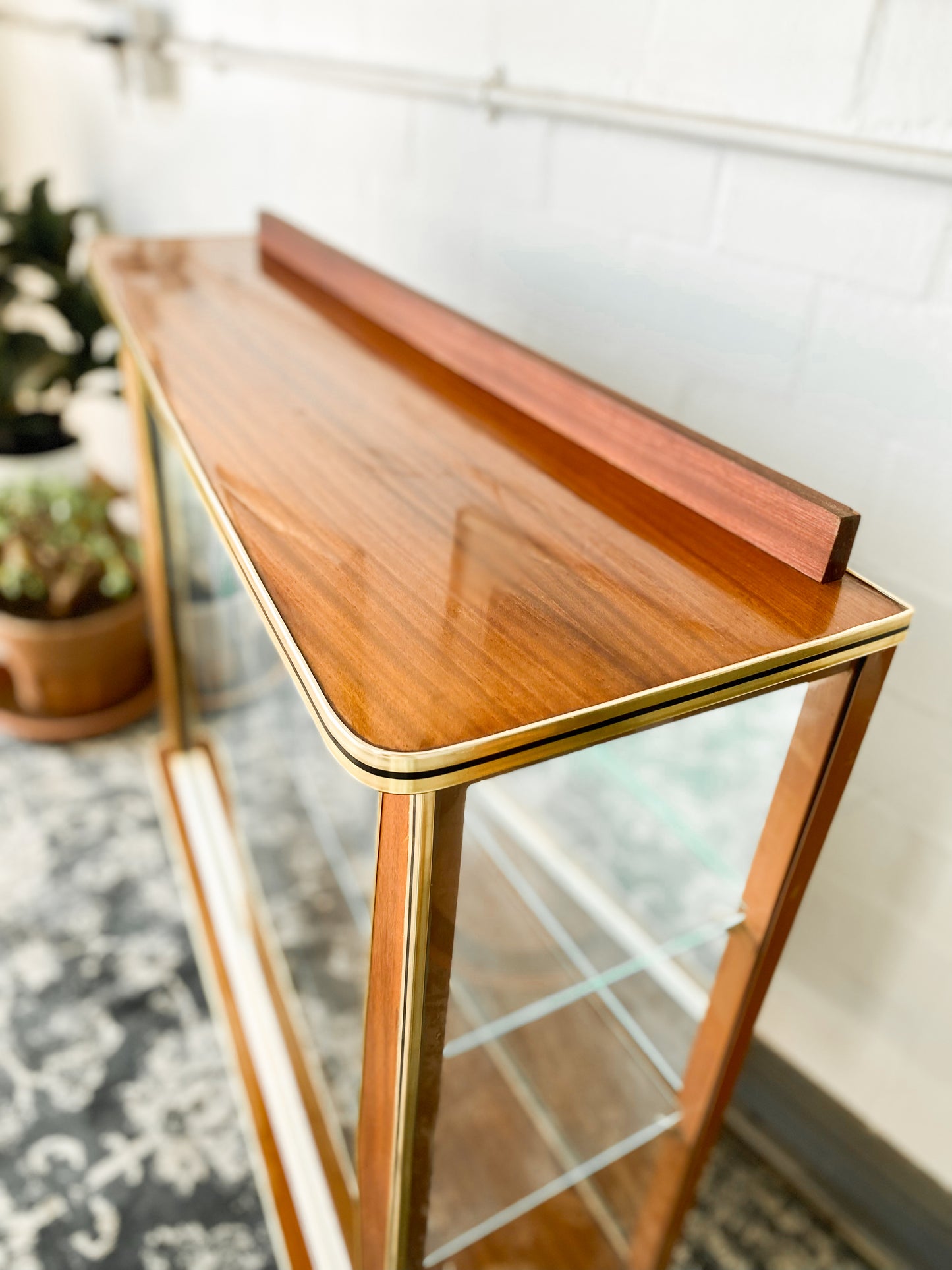 Retro Display Cabinet