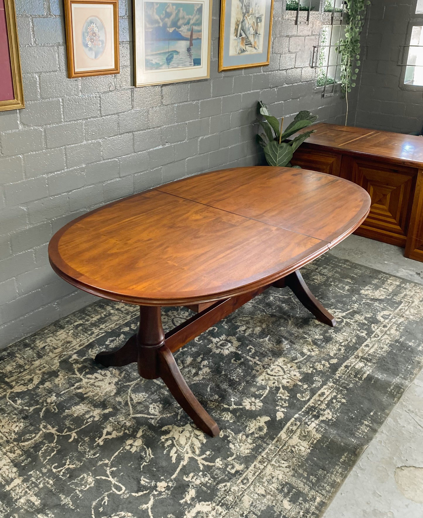 EE Meyer Extendable Dining Table