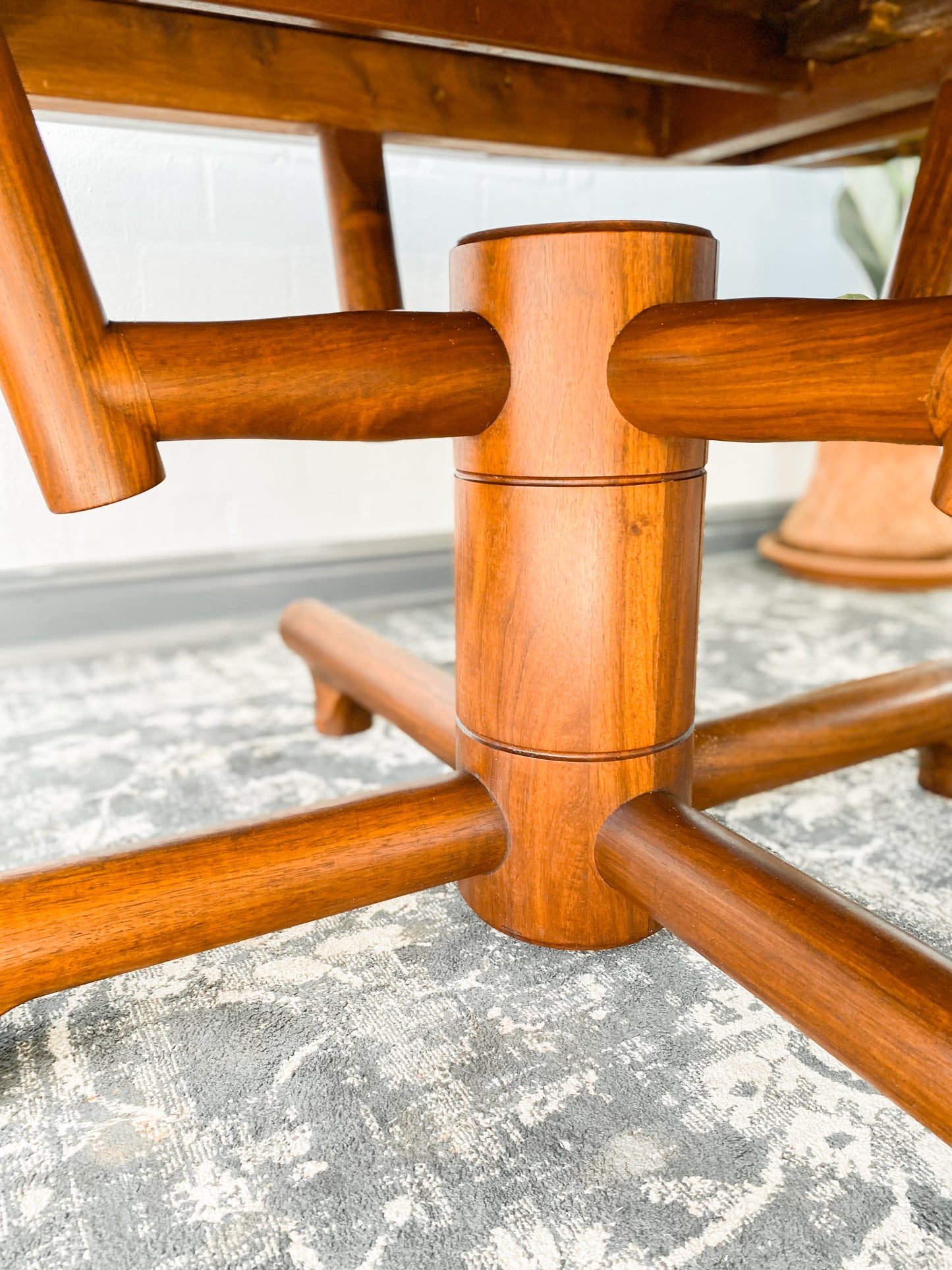 Artecasa Extendable Dining Table