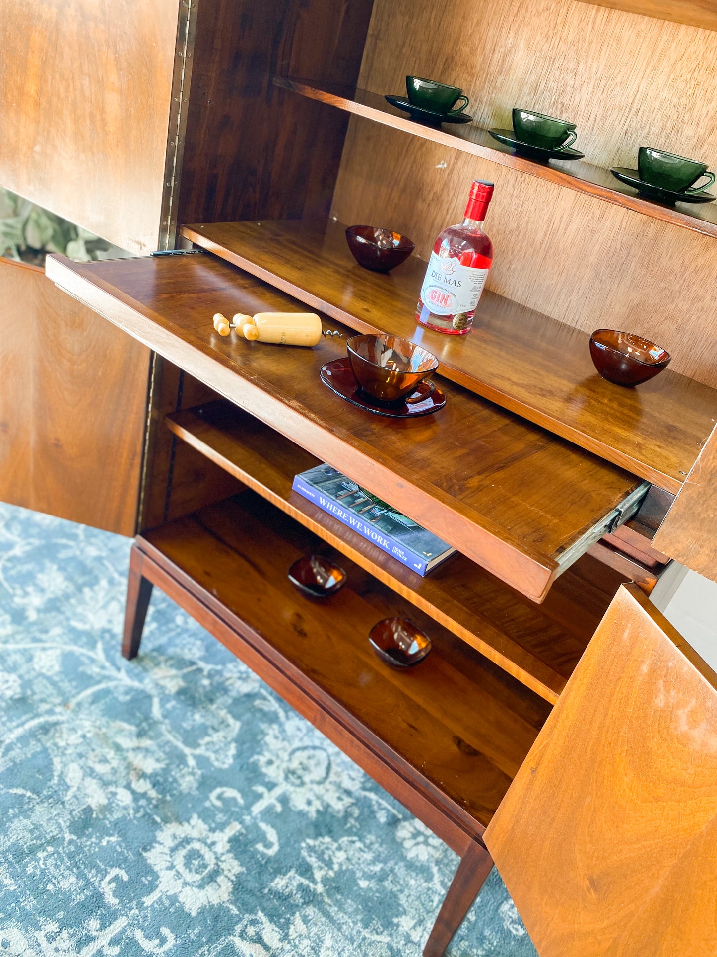 EE Meyer for Binnehuis Drinks Cabinet