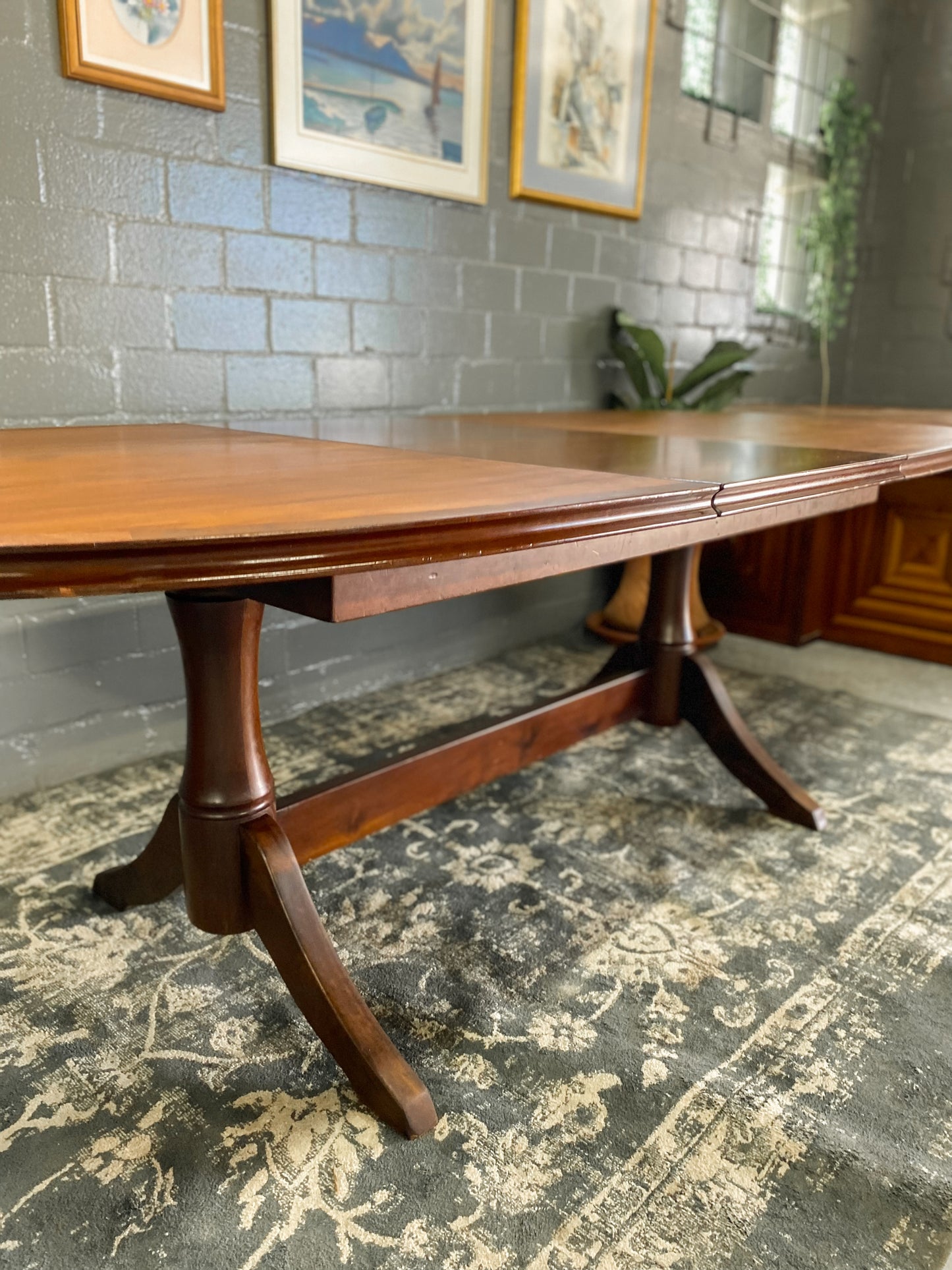 EE Meyer Extendable Dining Table