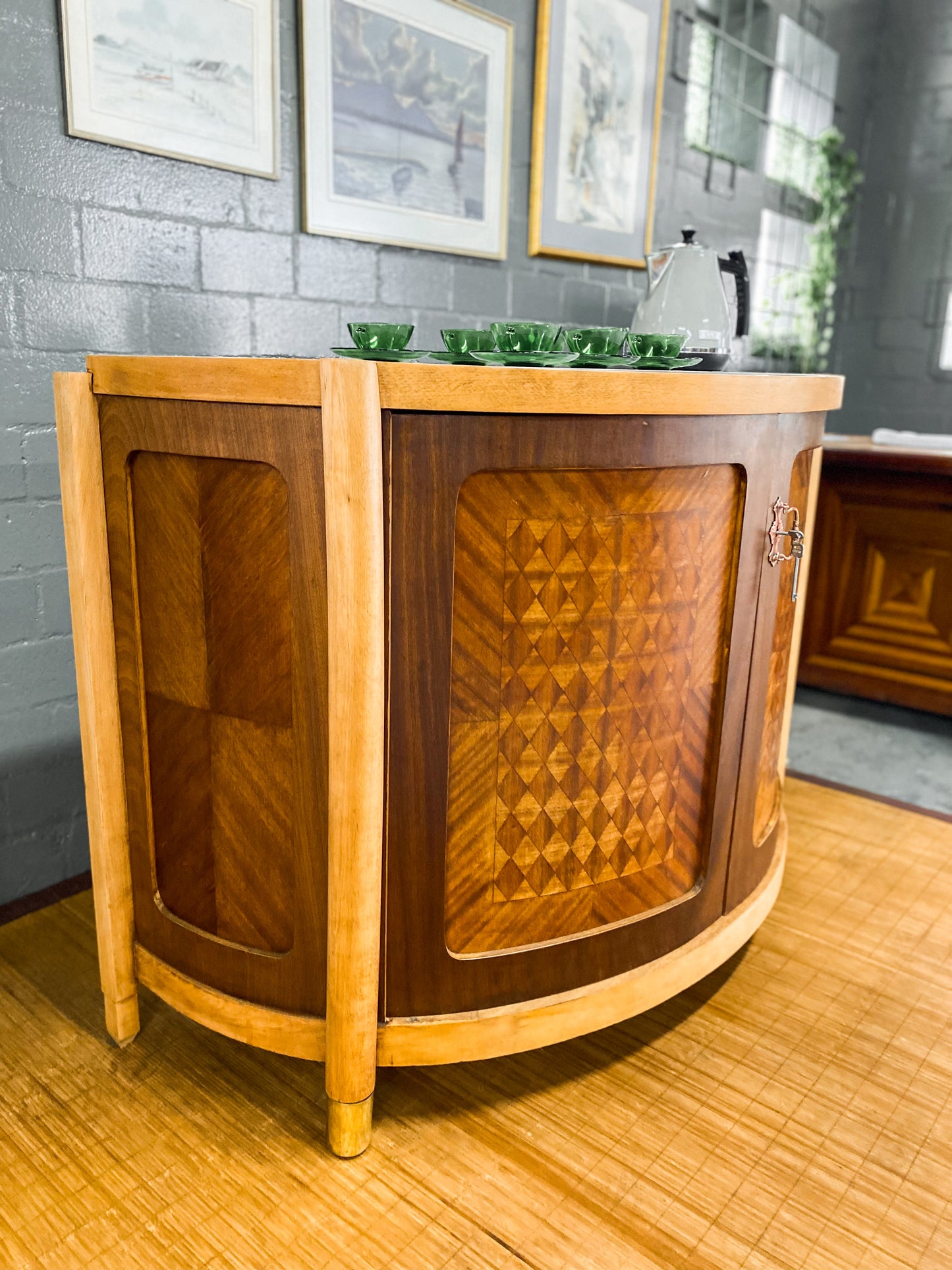 Jacob and Joseph Kohn Vienna, Austria Cabinet