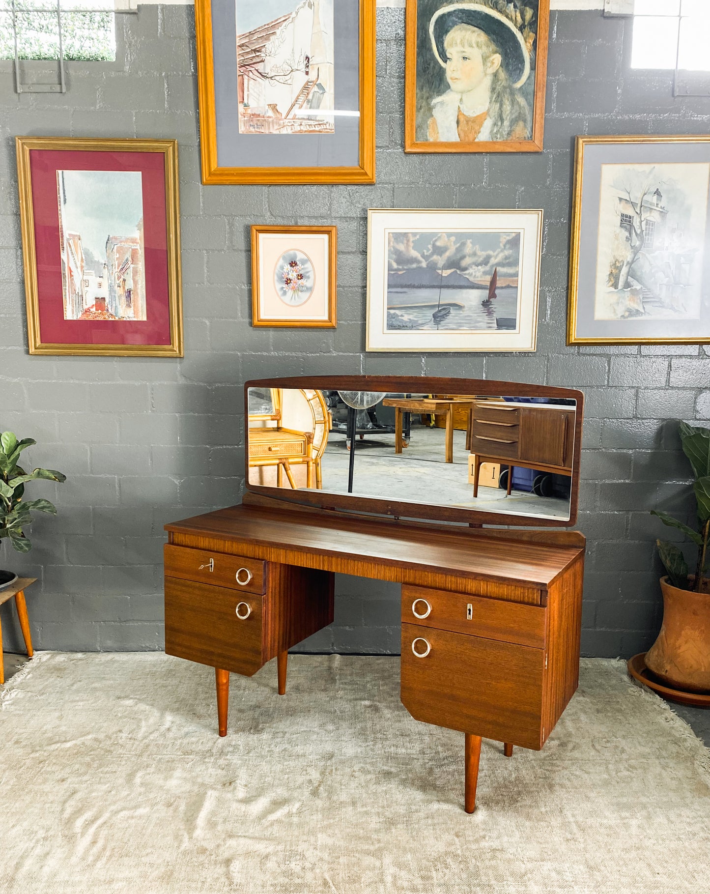 Frystark Mid Century Dresser