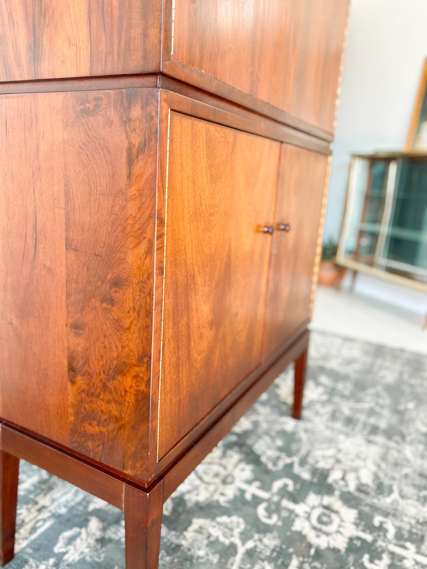 EE Meyer for Binnehuis Drinks Cabinet