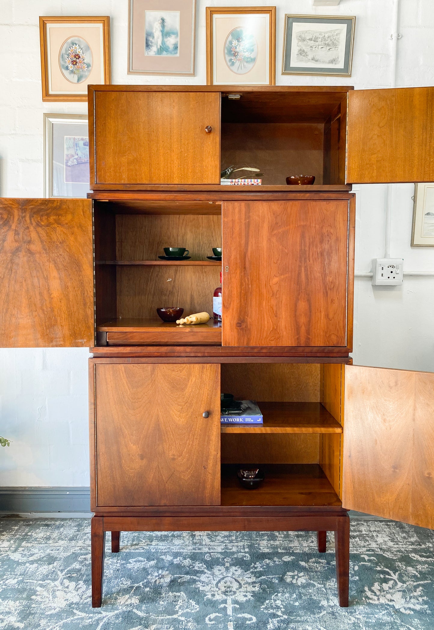 EE Meyer for Binnehuis Drinks Cabinet