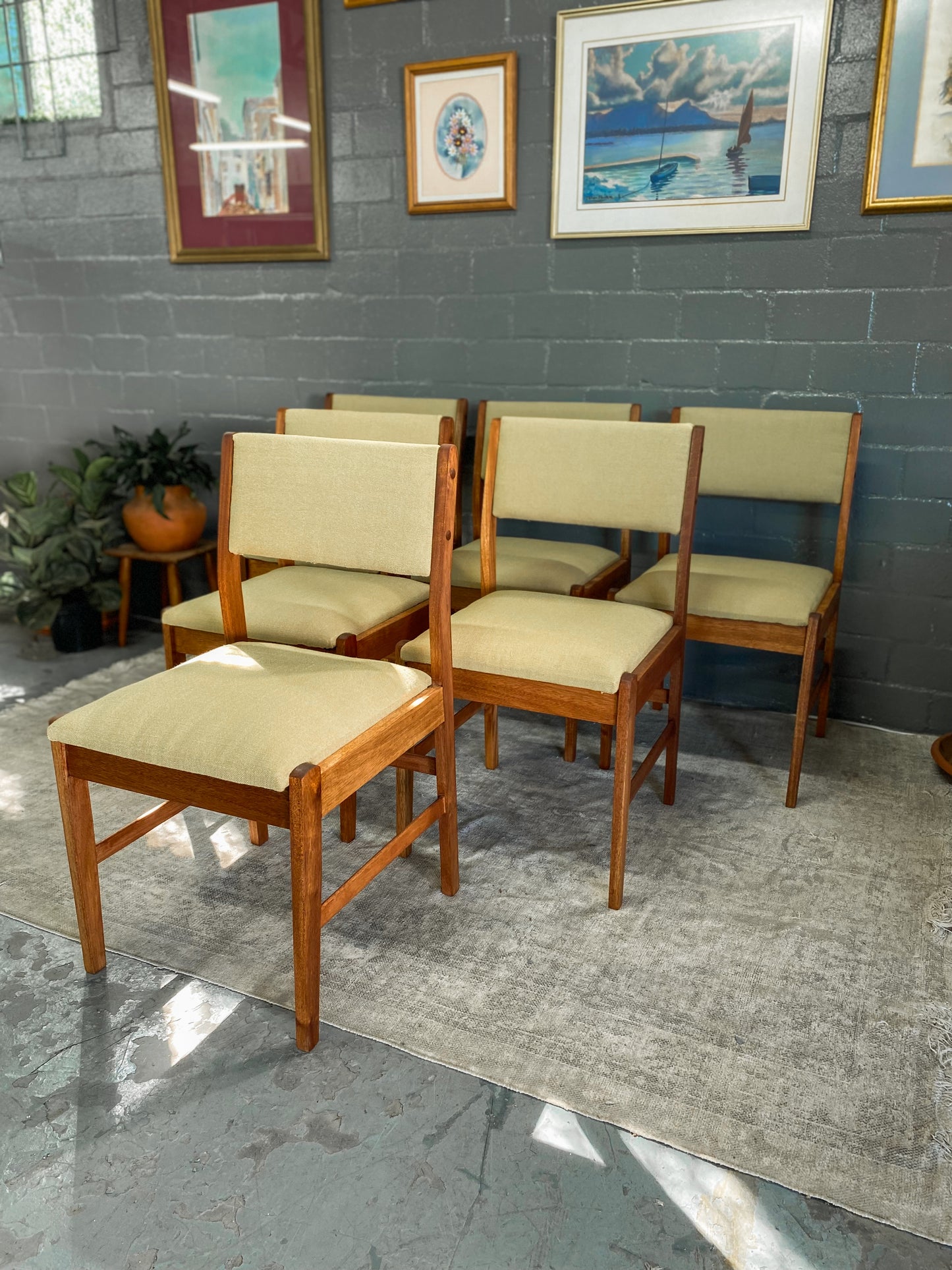 Set of 6 Mid Century Dining Chairs