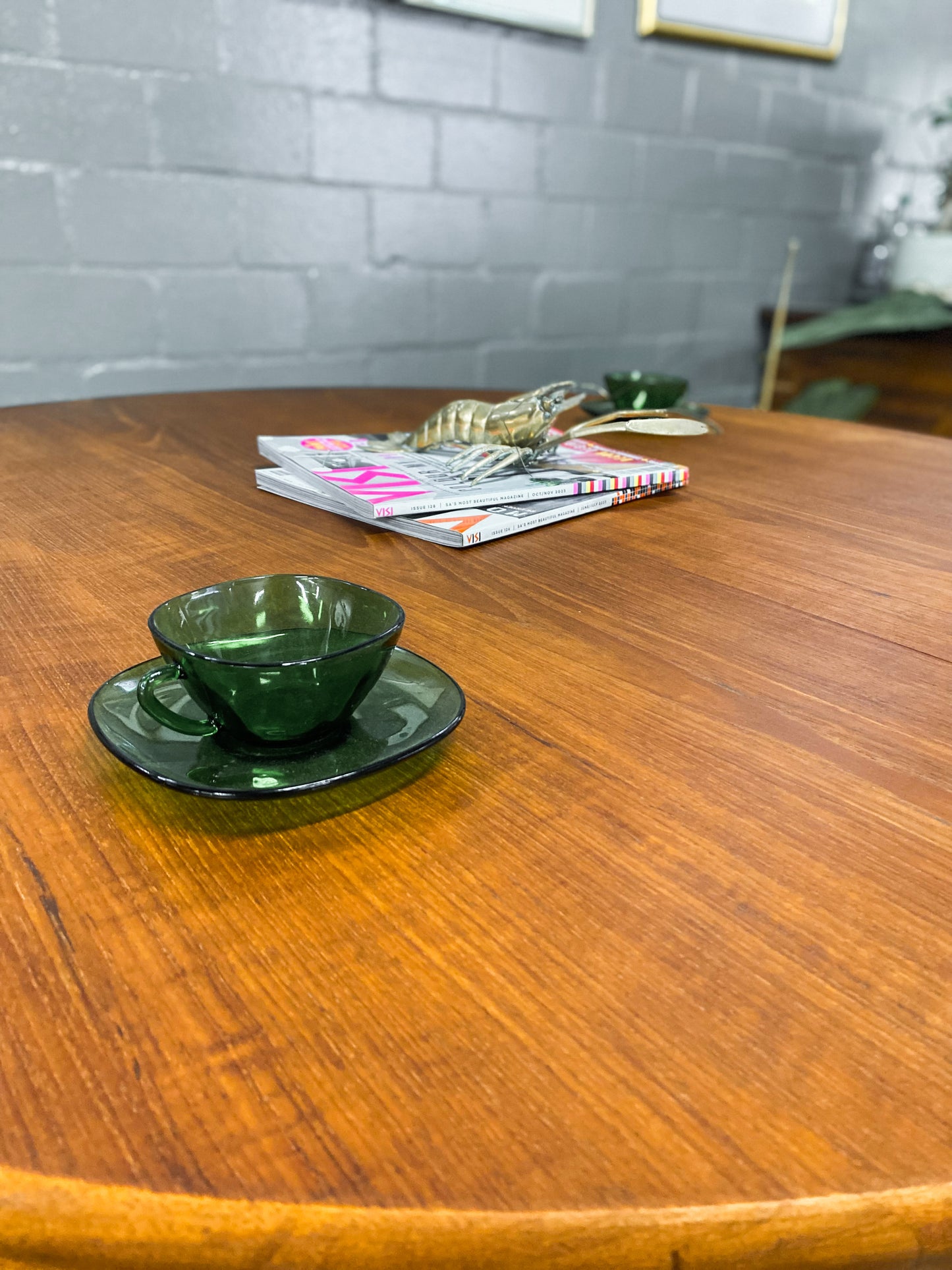 Extendable Dining Table