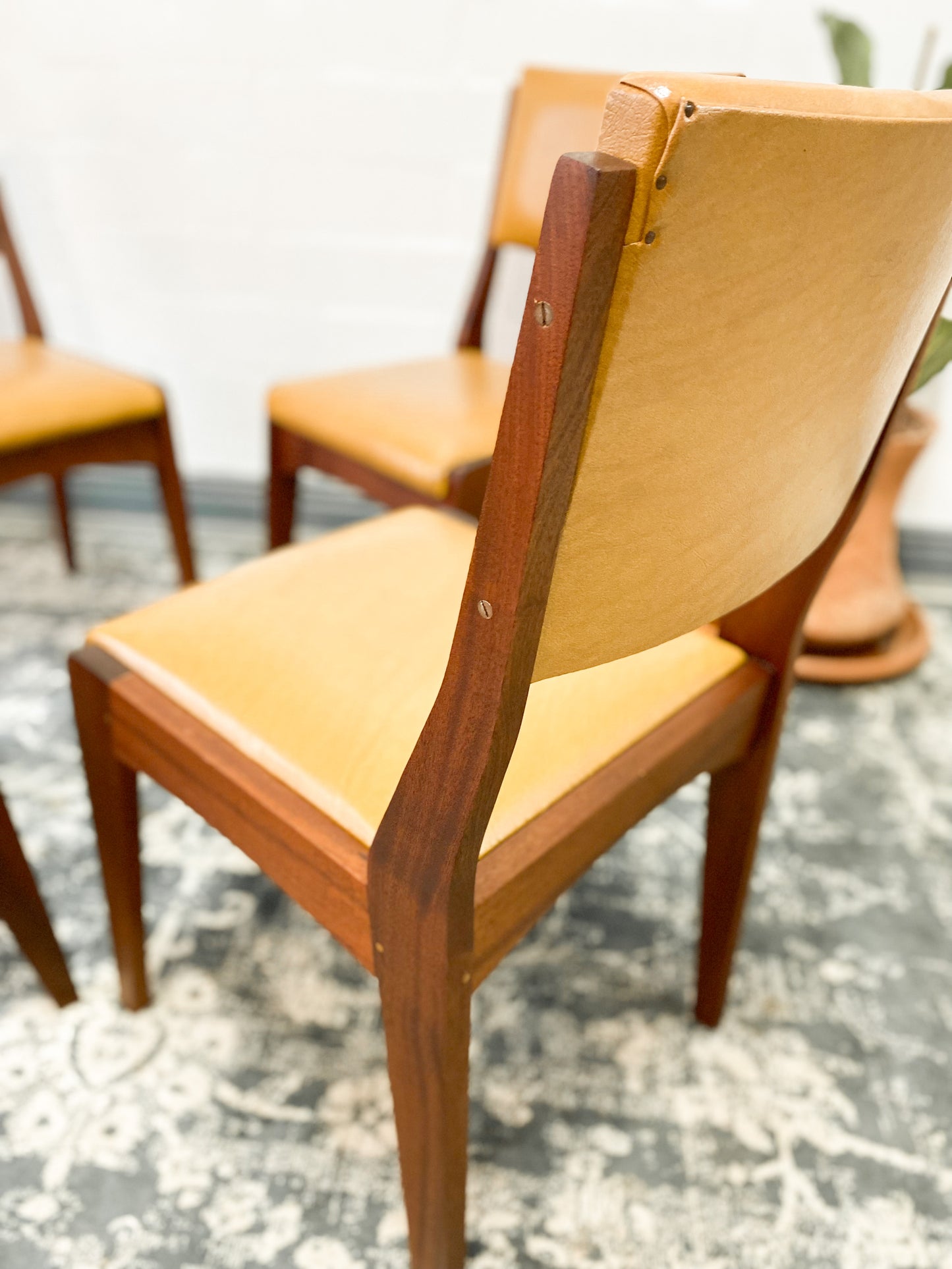 Mid Century Dining Chairs x 4
