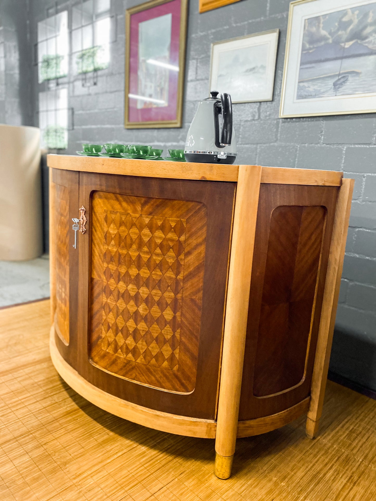 Jacob and Joseph Kohn Vienna, Austria Cabinet