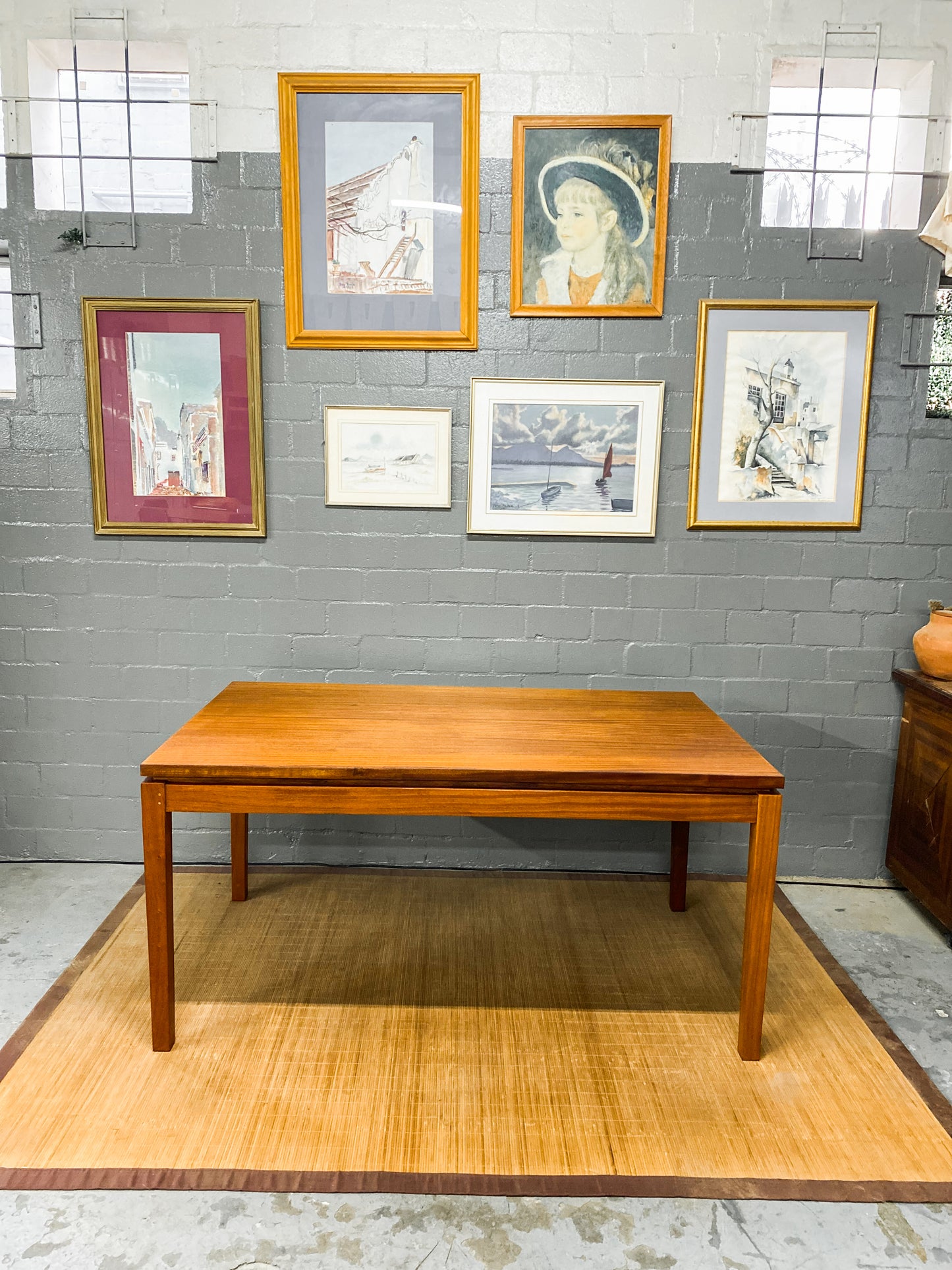 Elegant Mid-Century Modern Teak Dining Table
