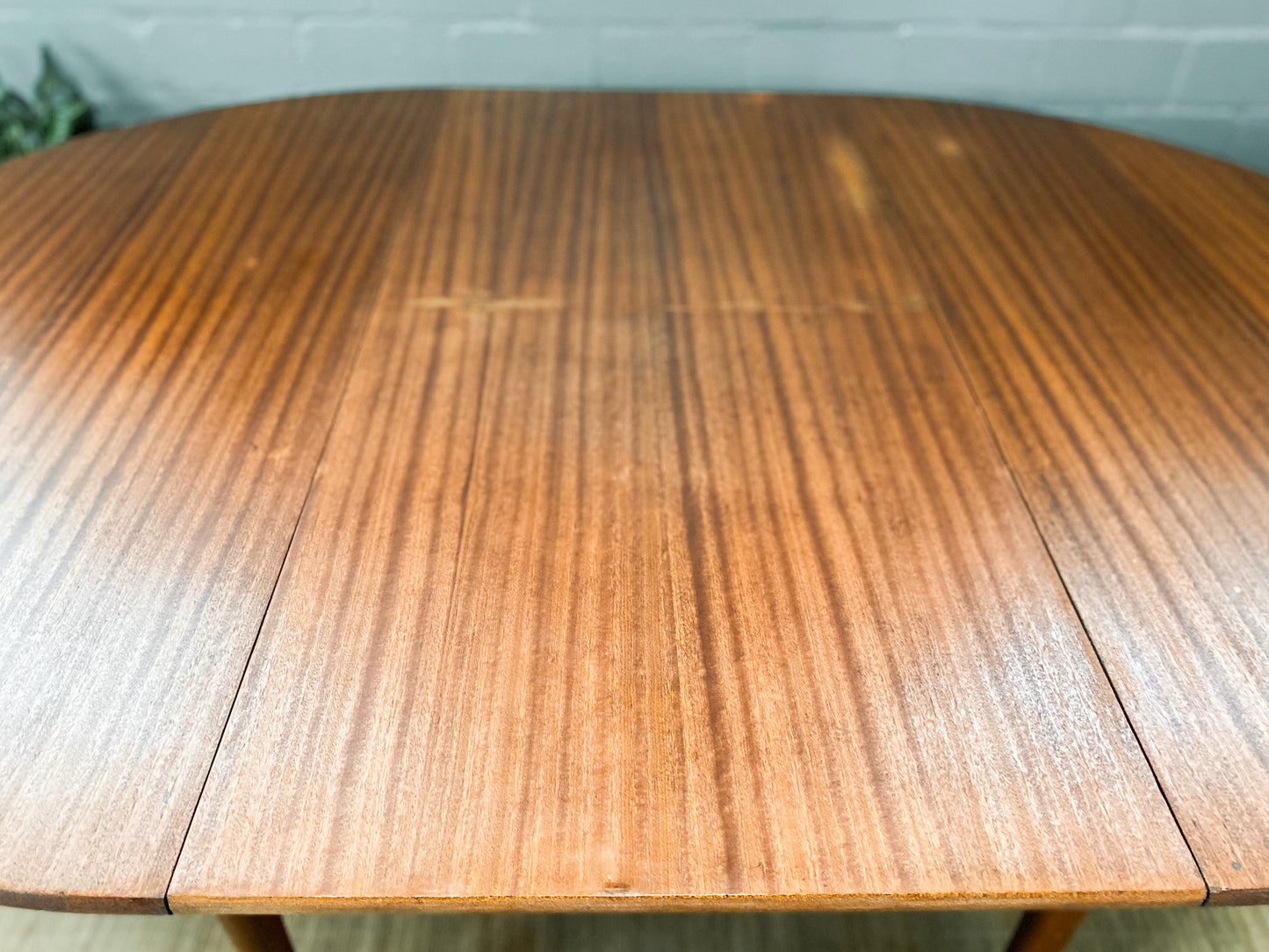 Mid Century Extendable Dining Table