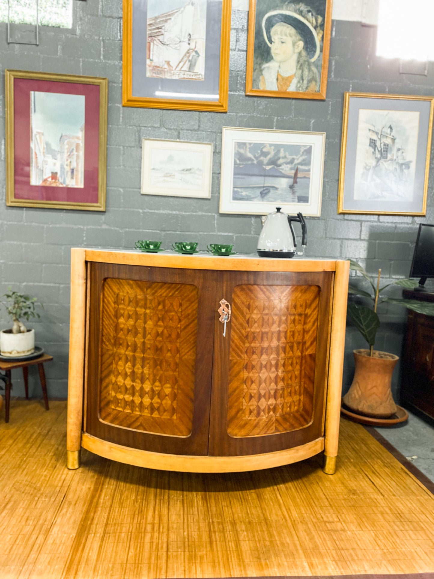 Jacob and Joseph Kohn Vienna, Austria Cabinet