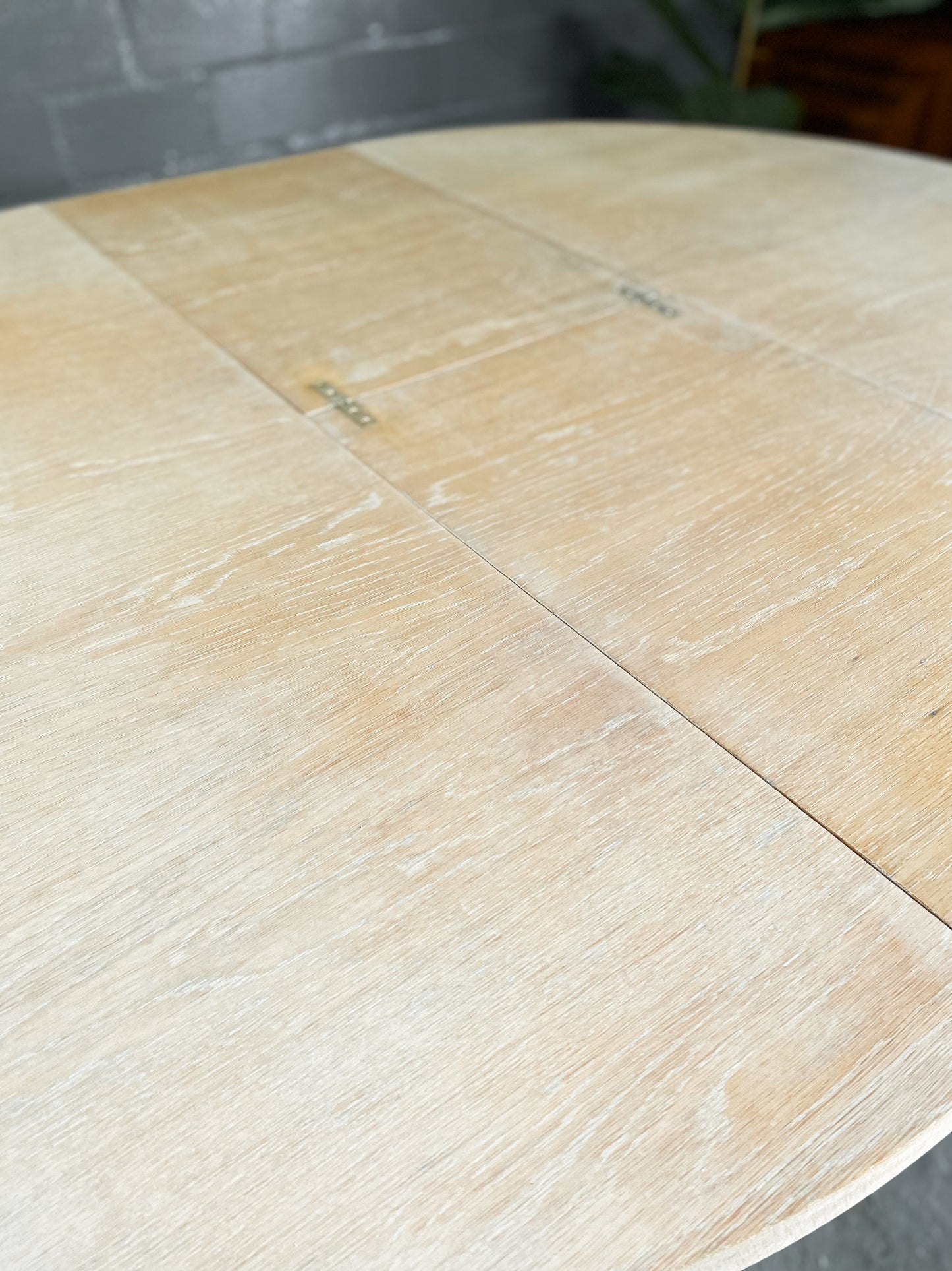 Bakker and Steyger Extendable Dining Table