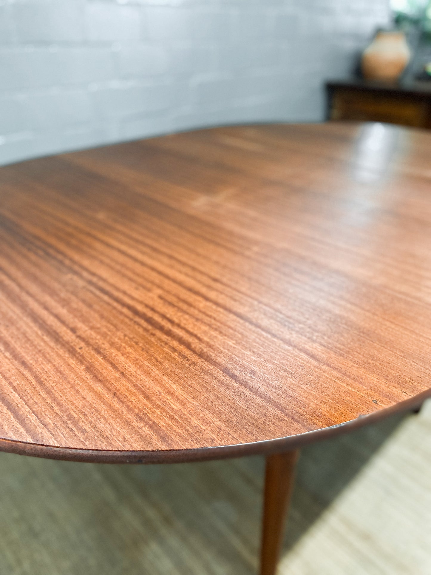 Mid Century Extendable Dining Table