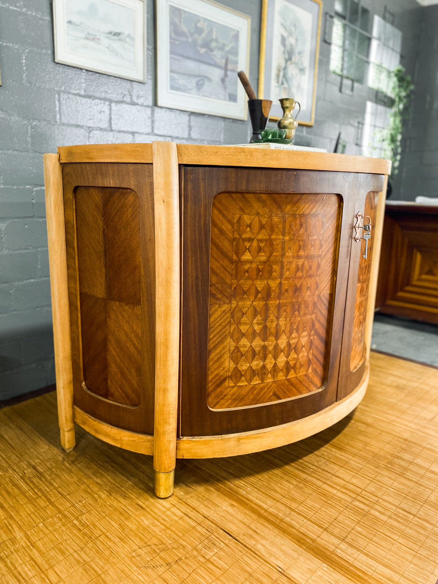 Jacob and Joseph Kohn Vienna, Austria Cabinet