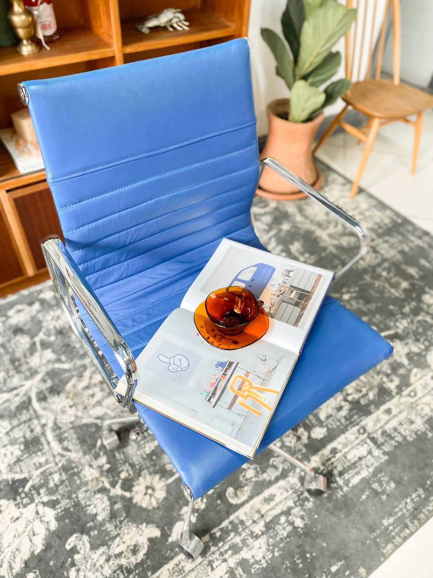 Replica Eames Style Office Chair