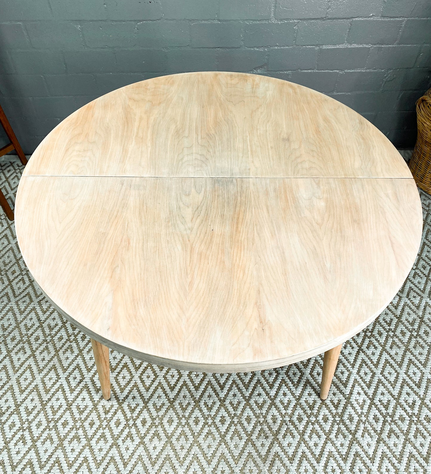 Bakker and Steiger Extendable Dining Table