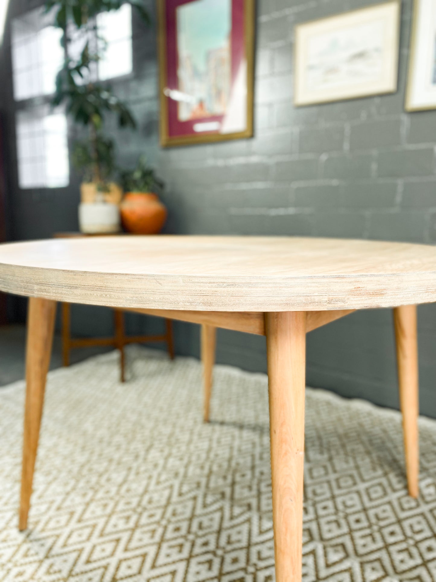 Bakker and Steiger Extendable Dining Table