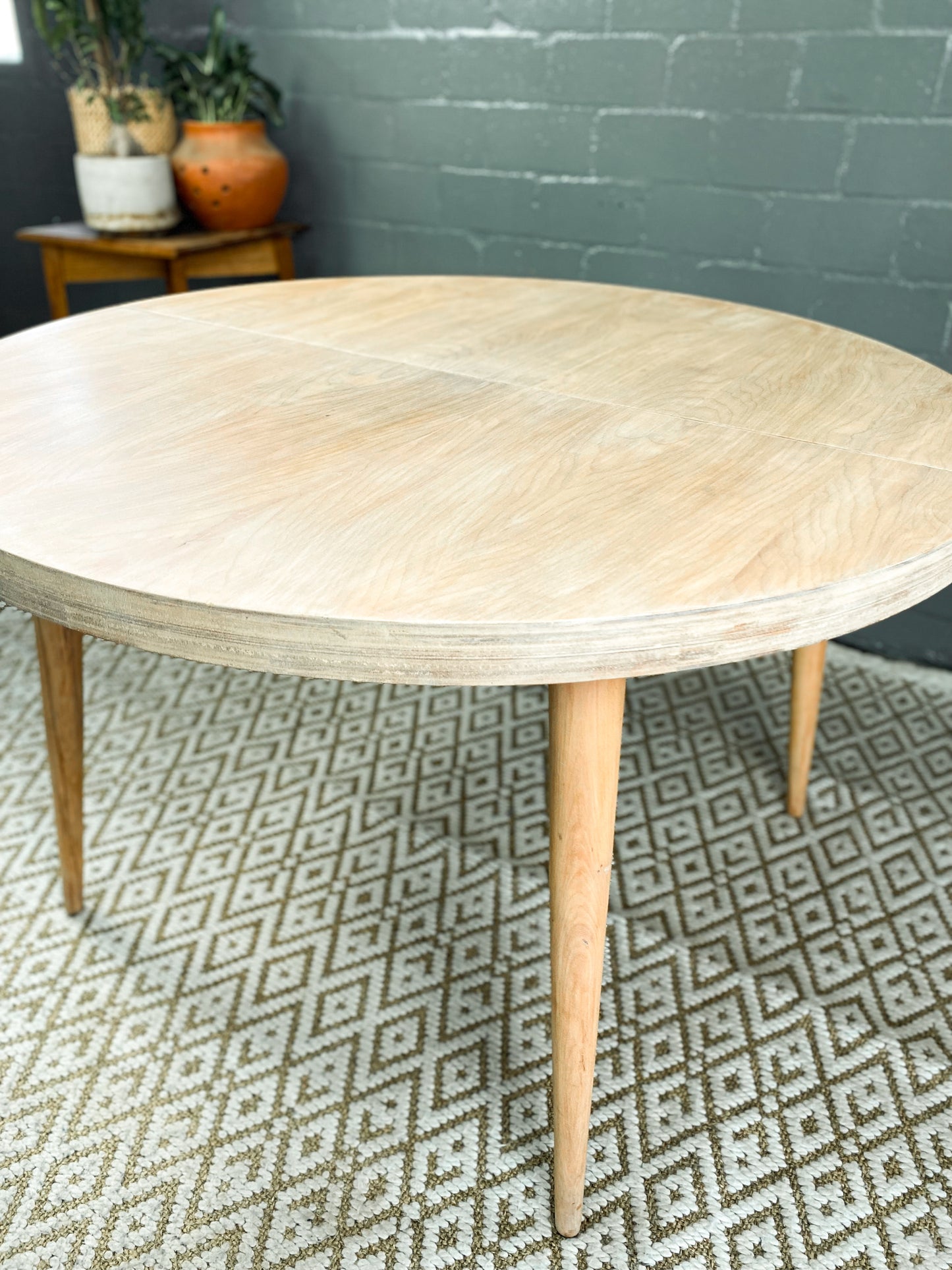 Bakker and Steiger Extendable Dining Table