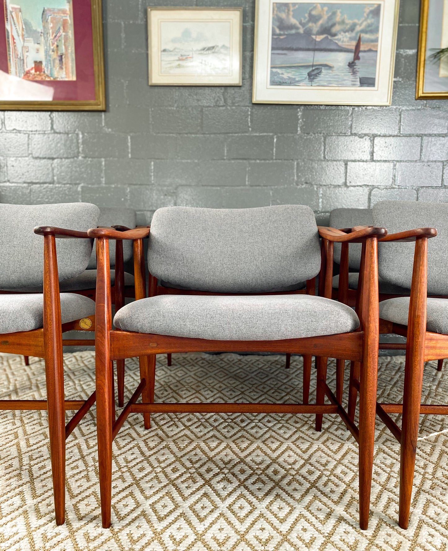 DS Vorster Dining Set