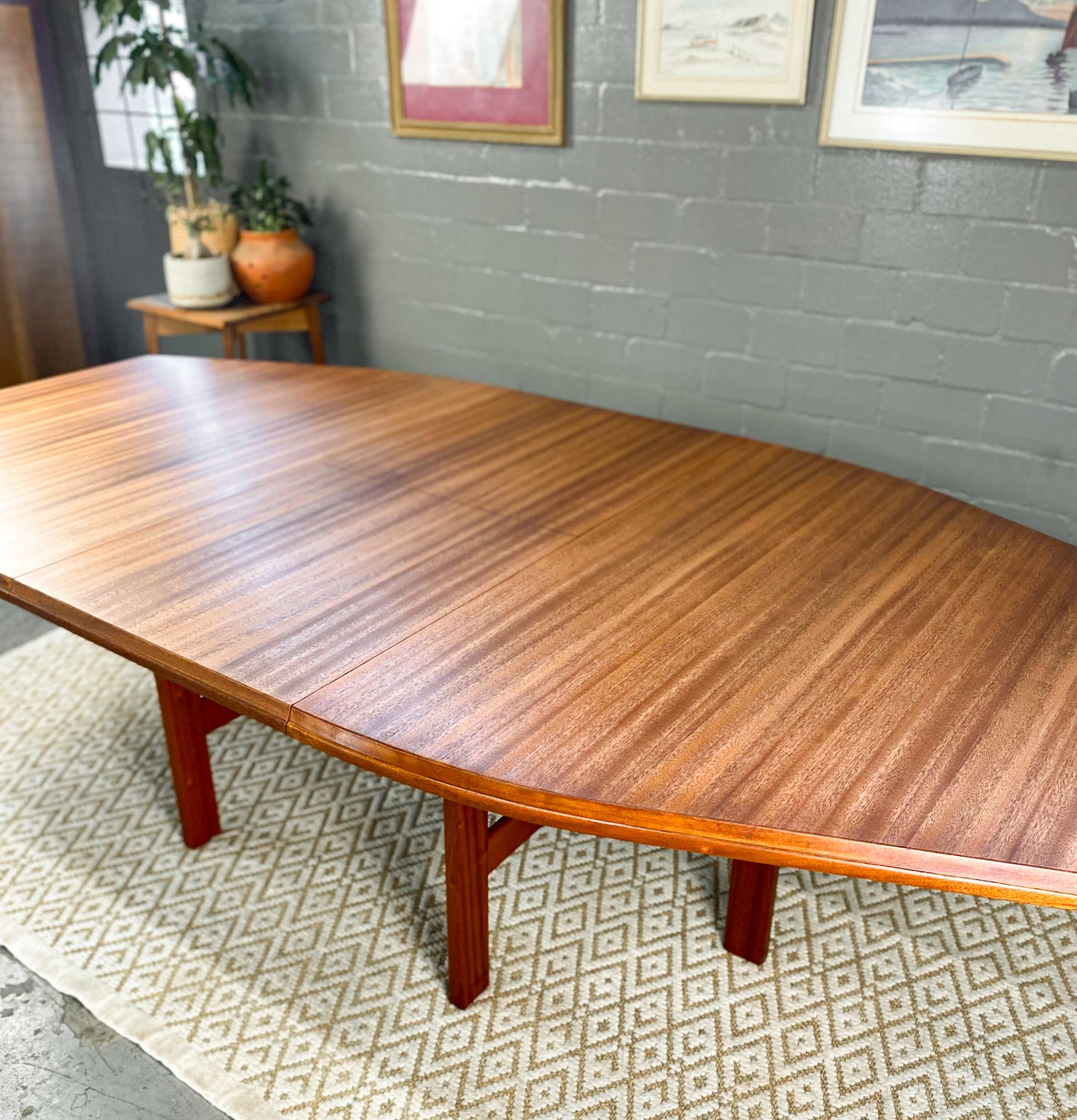 DS Vorster Dining Set