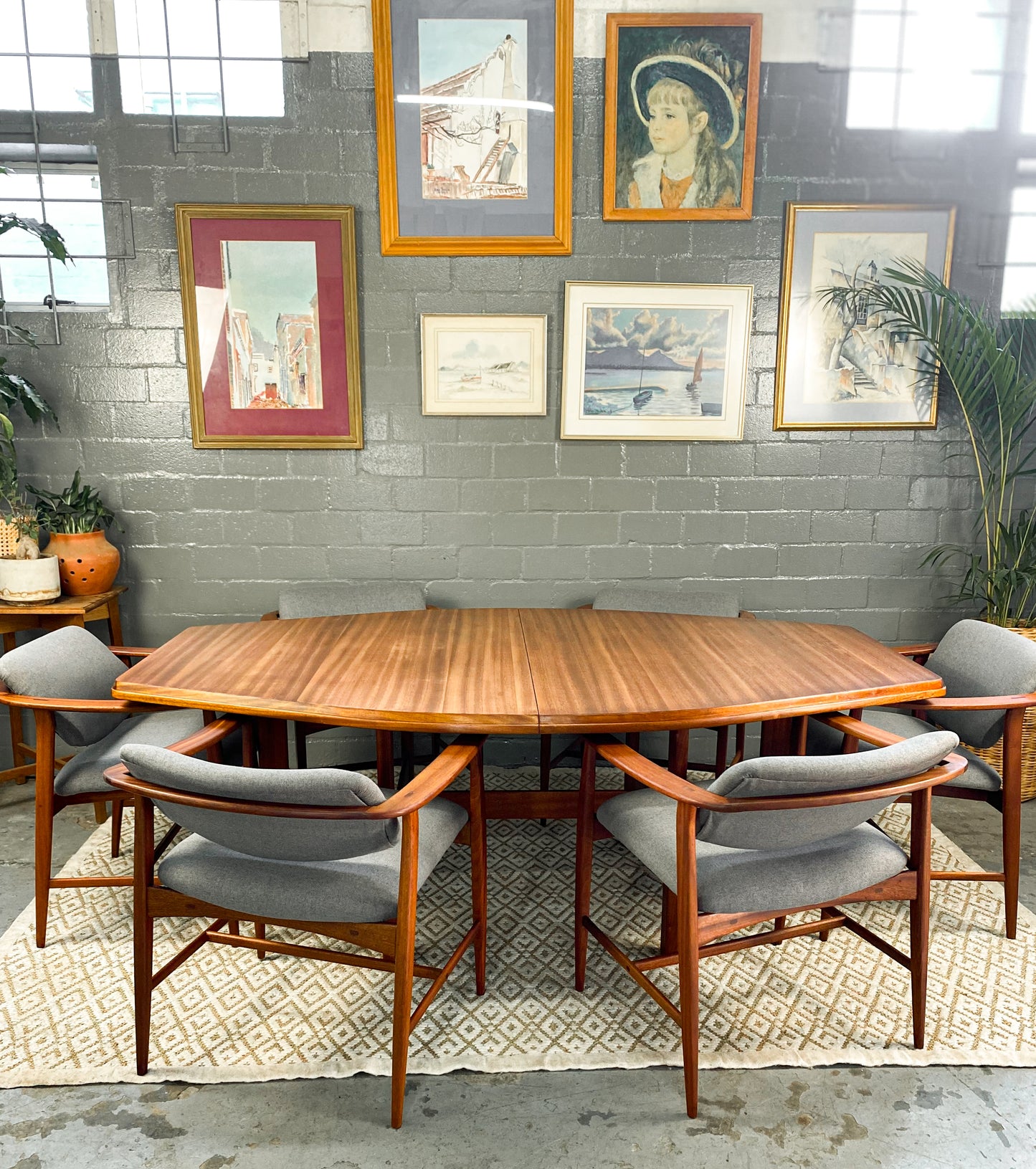 DS Vorster Dining Set