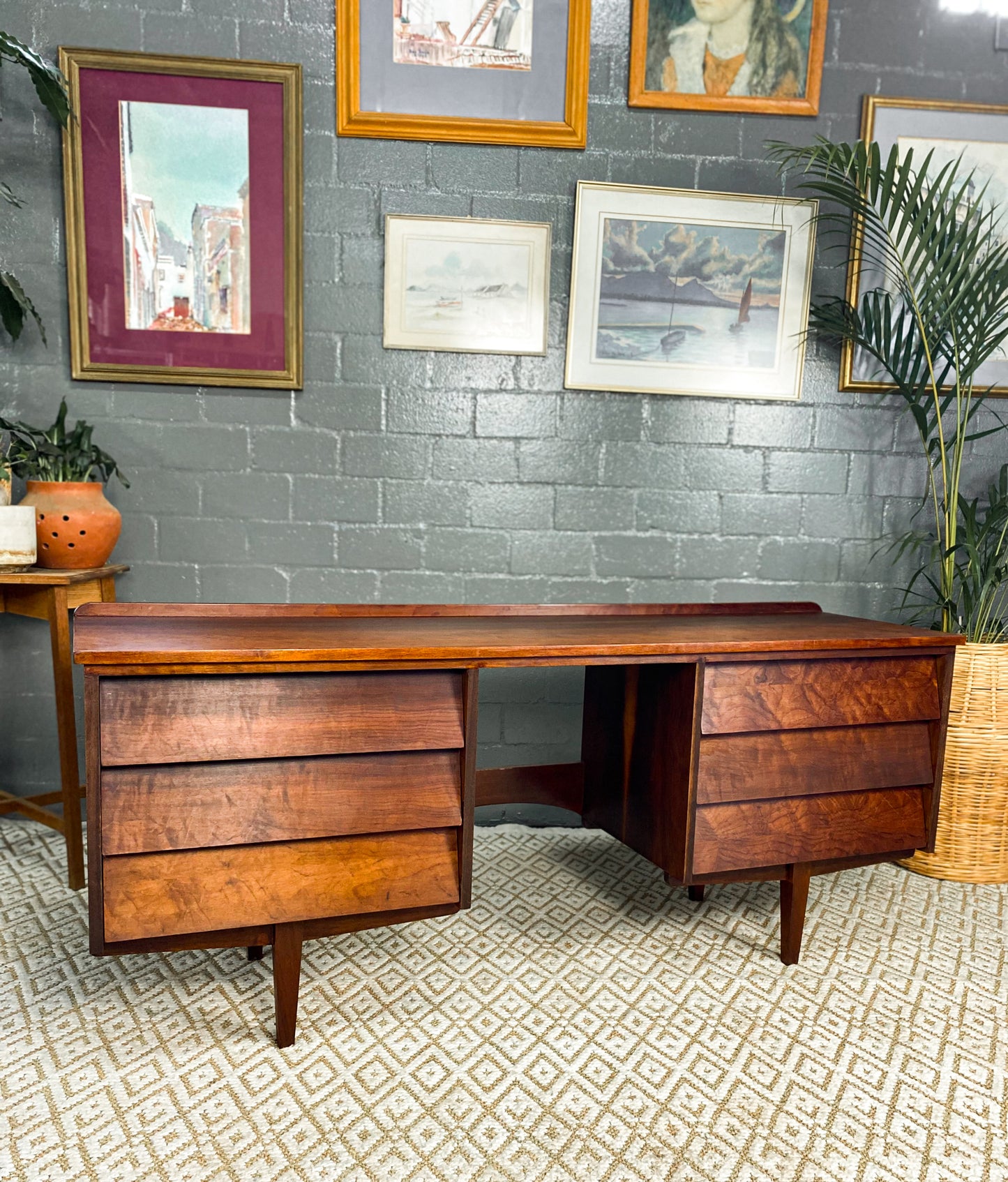 Mid-Century Modern Imbuia Dresser