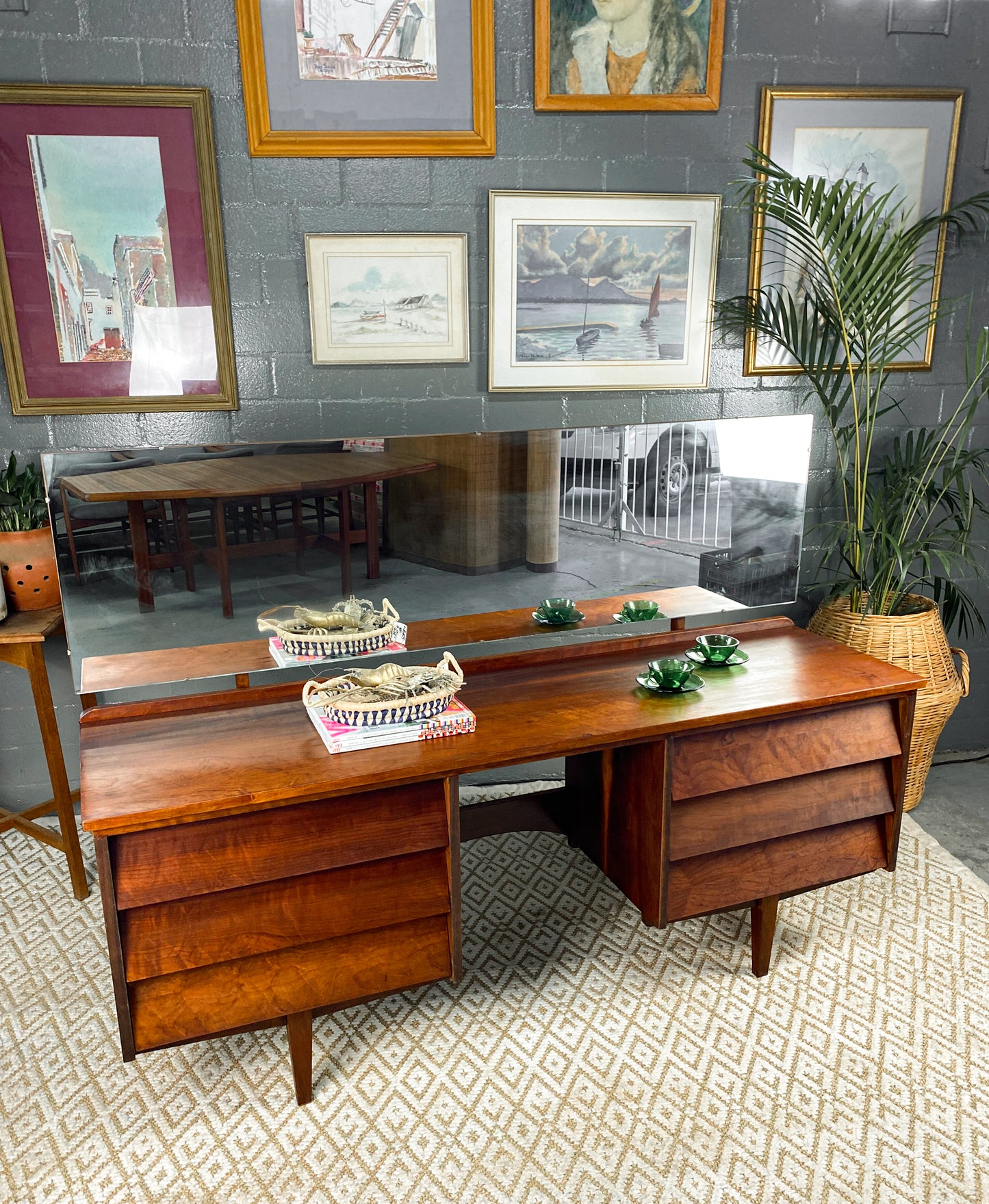 Mid-Century Modern Imbuia Dresser