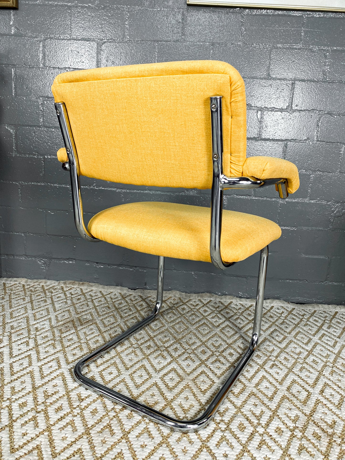 Cesca Style Carver Chair