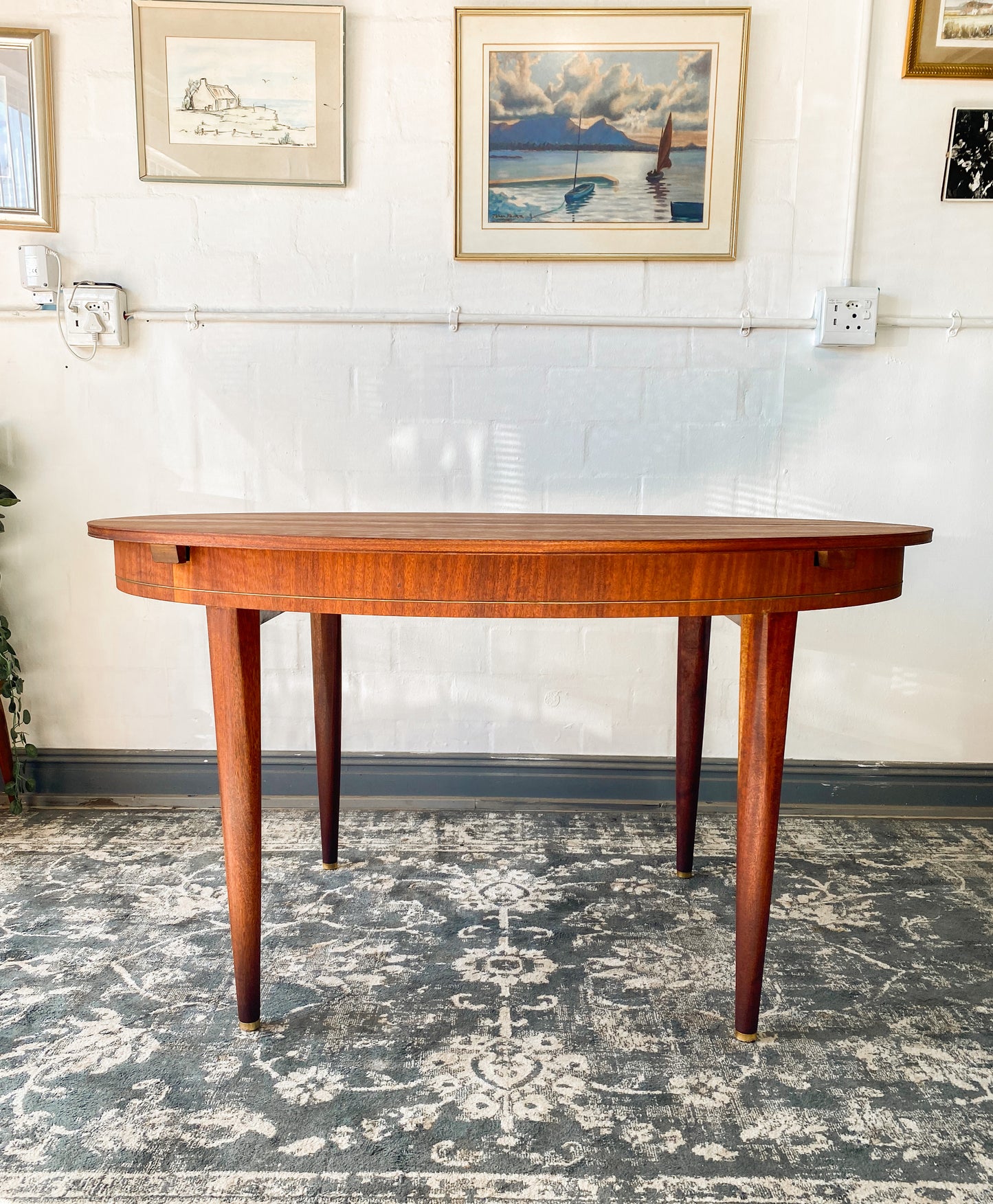 Greaves and Thomas Extendable Dining Table