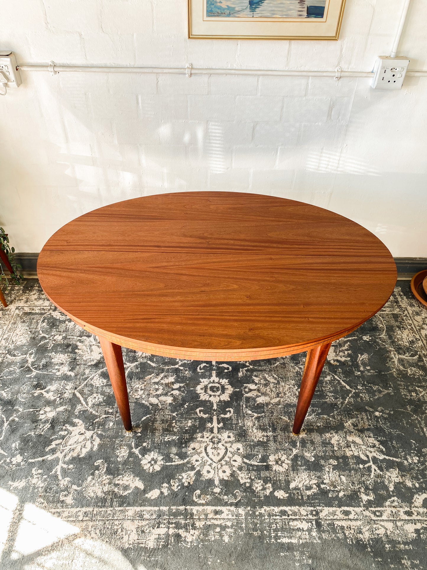 Greaves and Thomas Extendable Dining Table