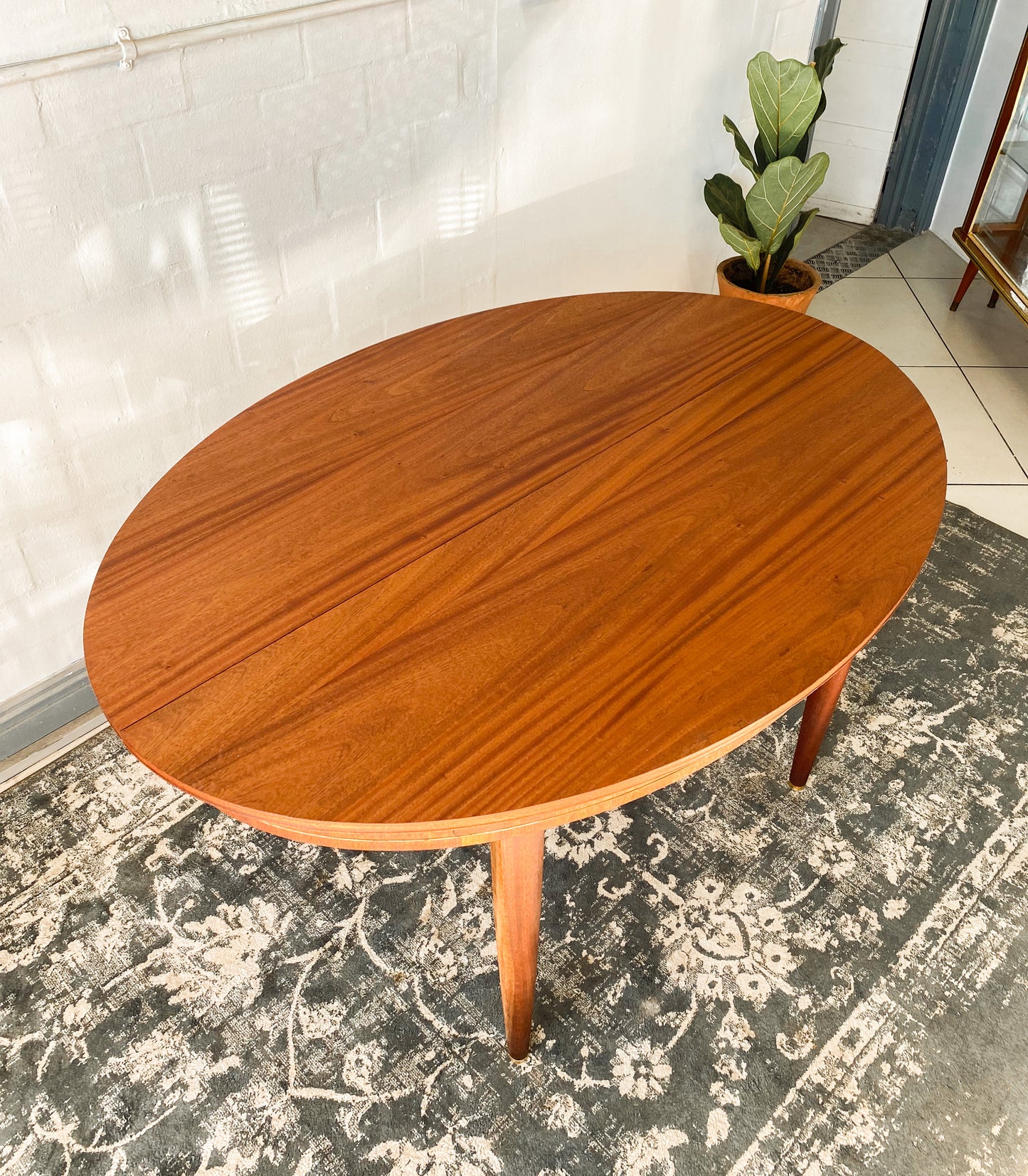 Greaves and Thomas Extendable Dining Table