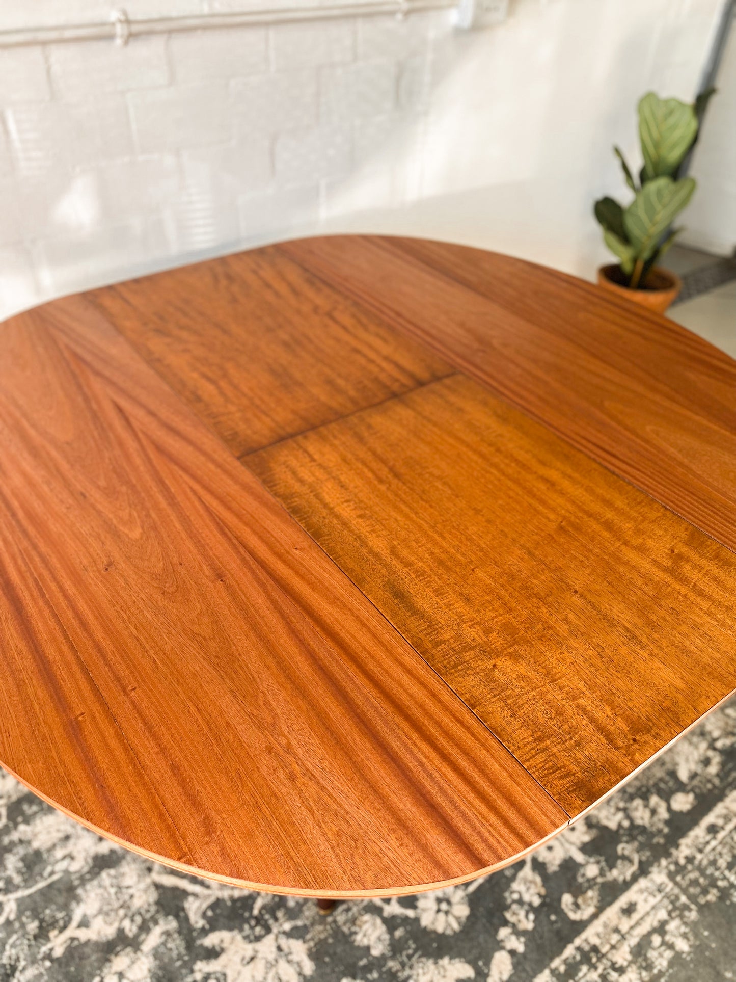 Greaves and Thomas Extendable Dining Table