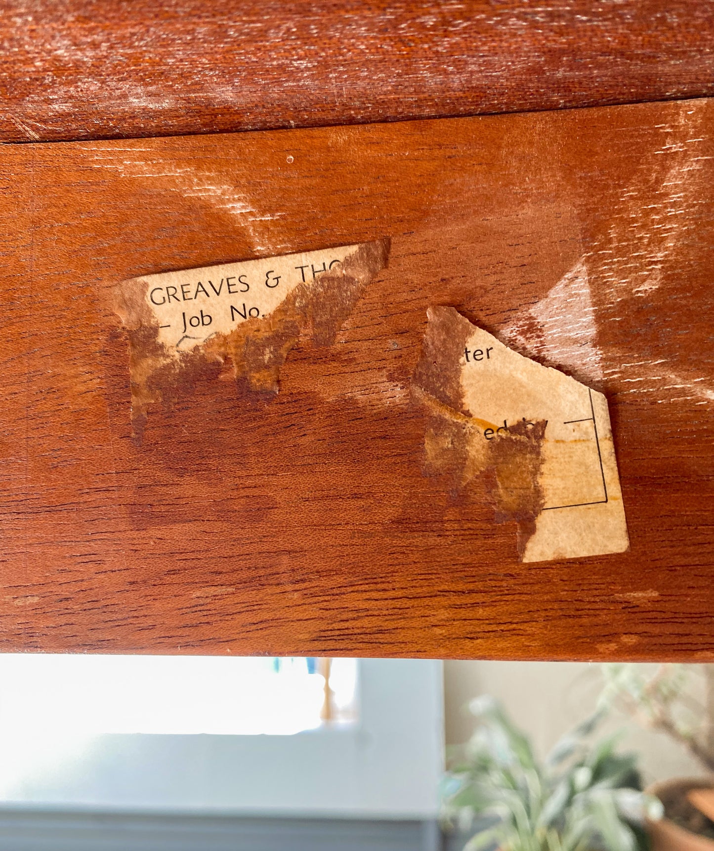 Greaves and Thomas Extendable Dining Table