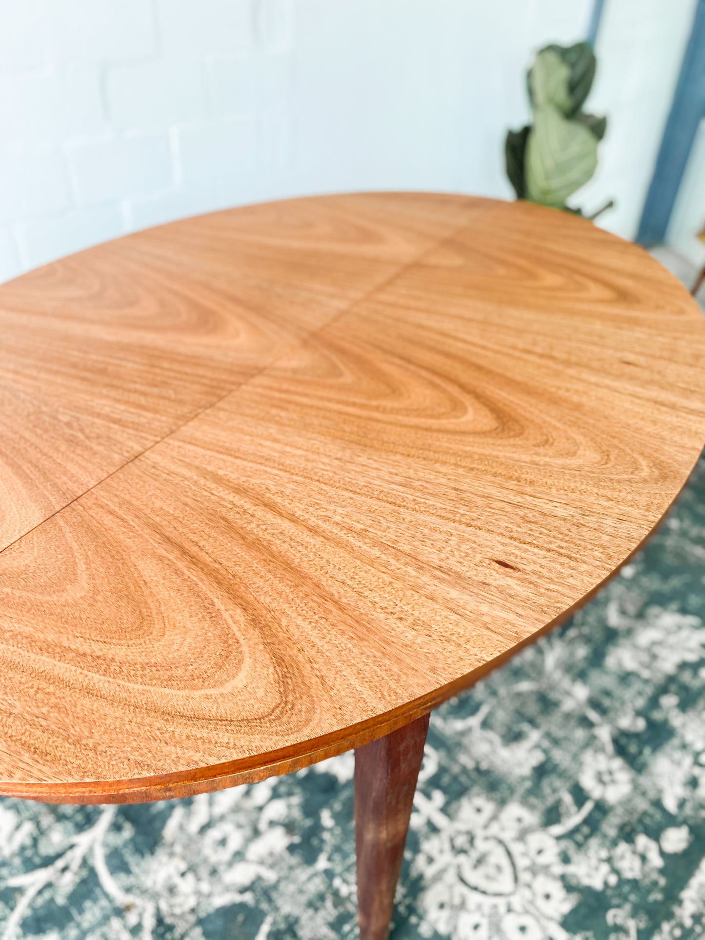 Greaves and Thomas Extendable Dining Table