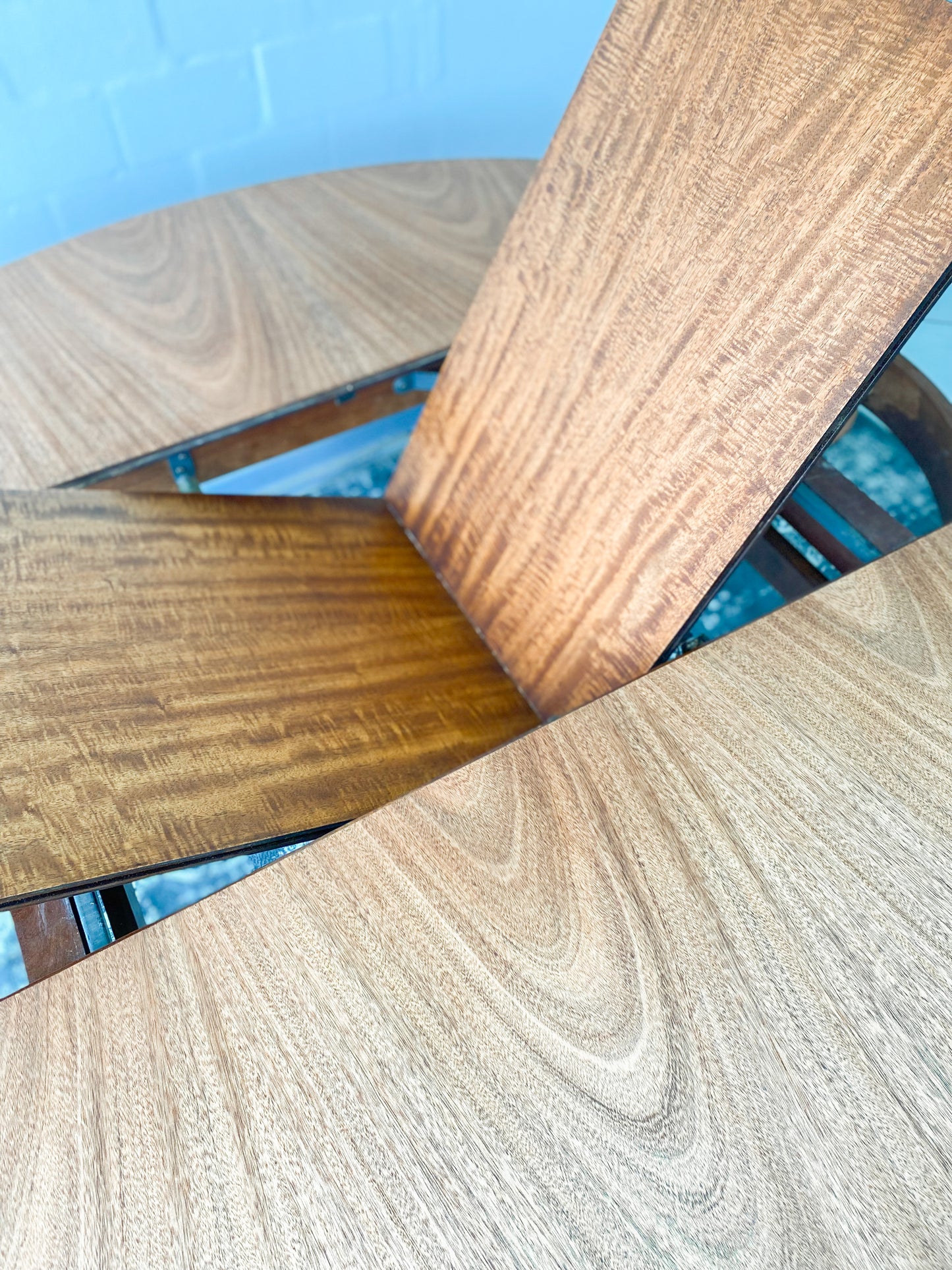 Greaves and Thomas Extendable Dining Table