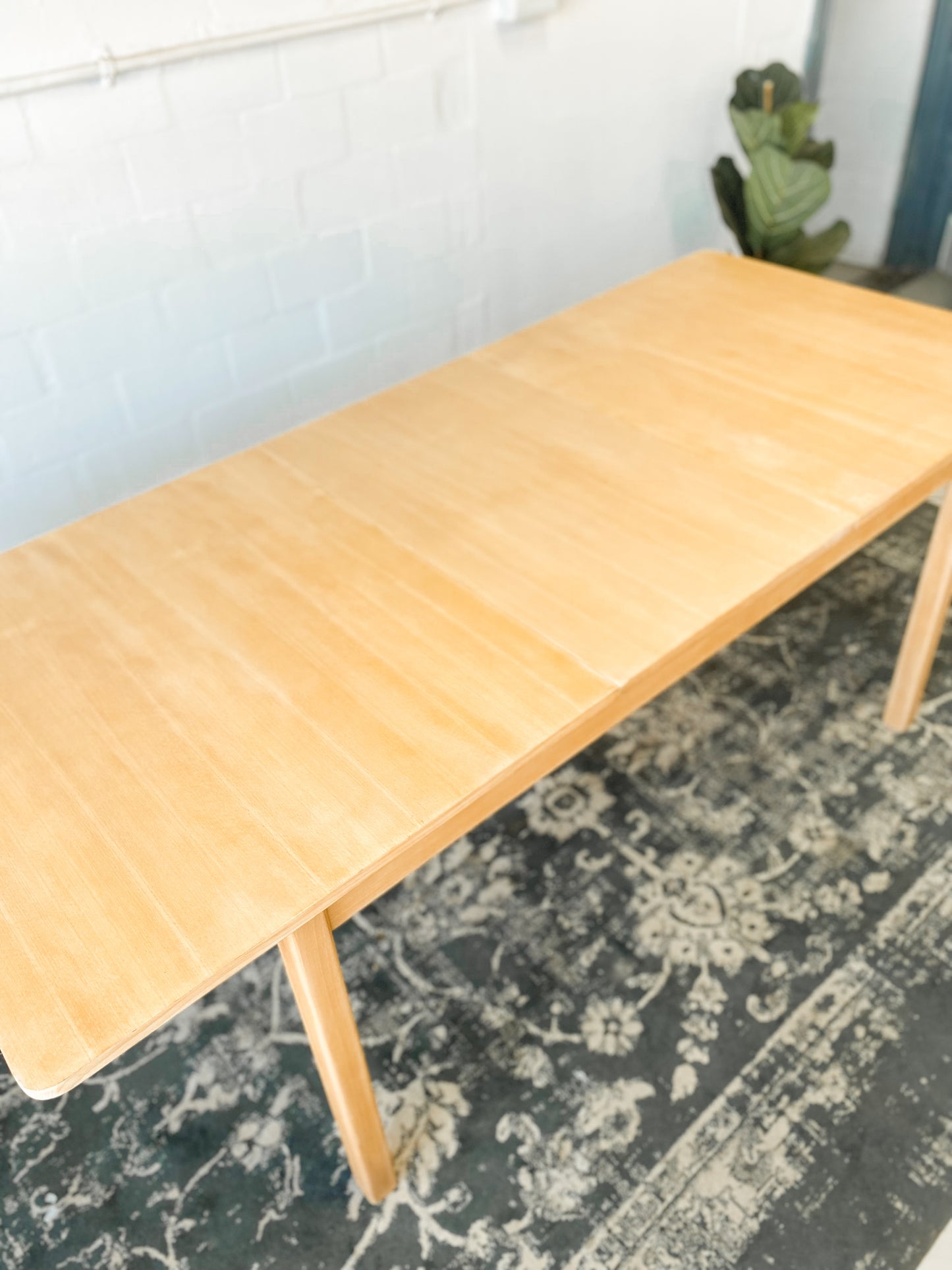 Extendable Dining Table
