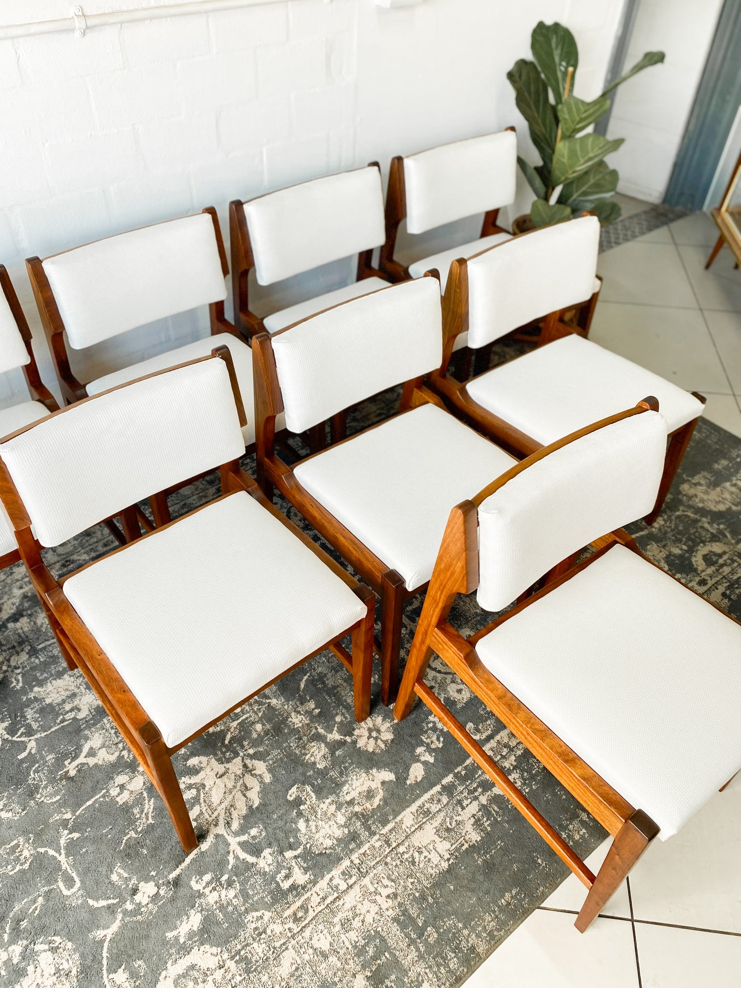 Set of 8 Kallenbach-style dining chairs