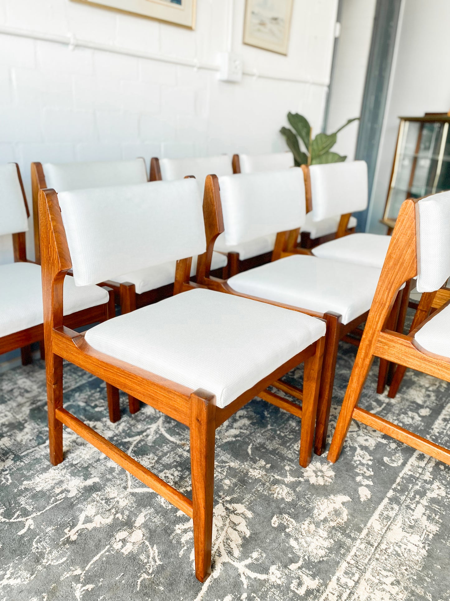 Set of 8 Kallenbach-style dining chairs