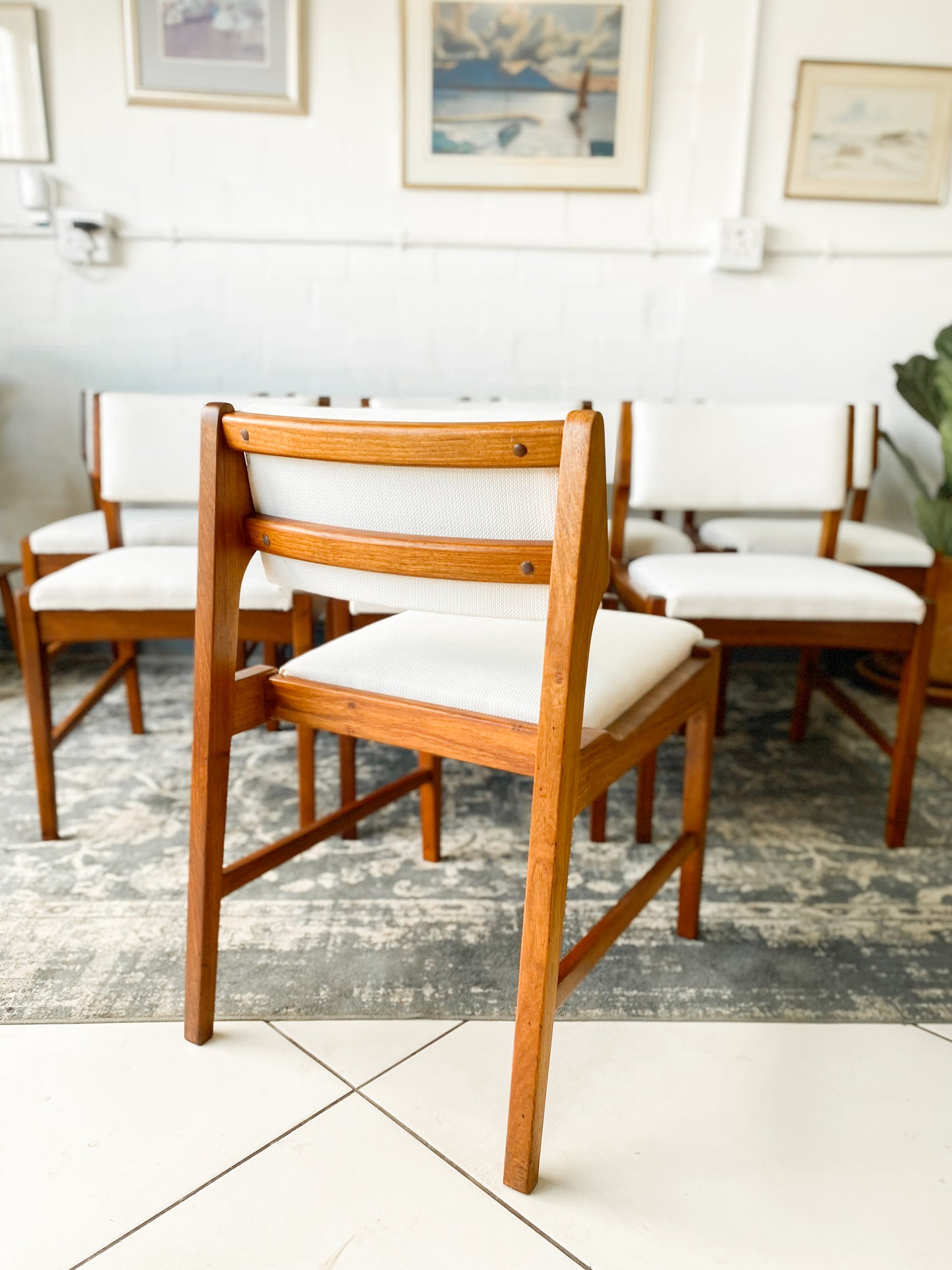 Set of 8 Kallenbach-style dining chairs