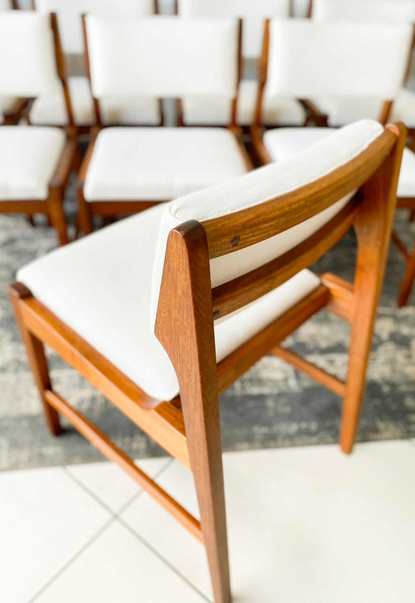 Set of 8 Kallenbach-style dining chairs