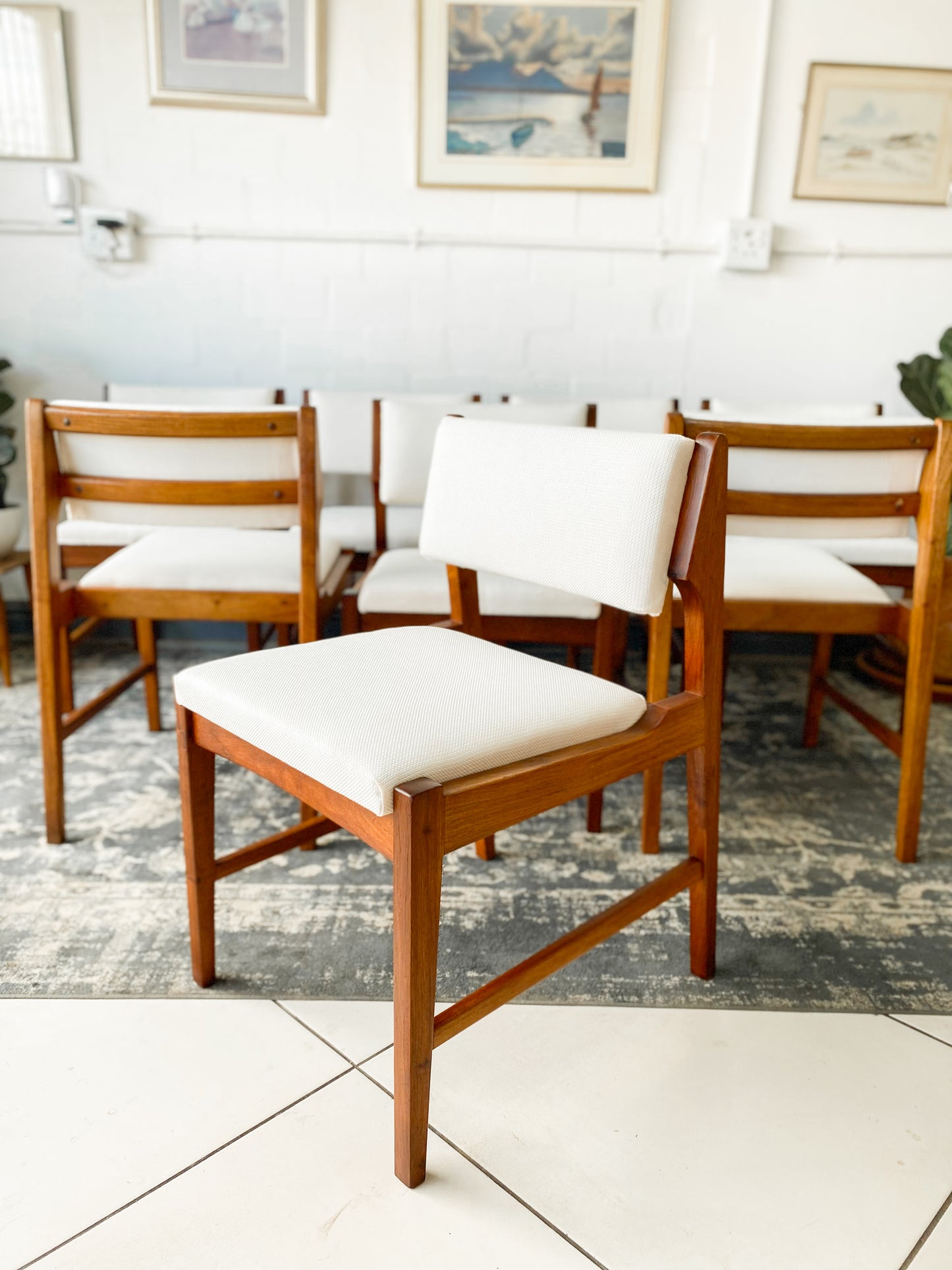 Set of 8 Kallenbach-style dining chairs