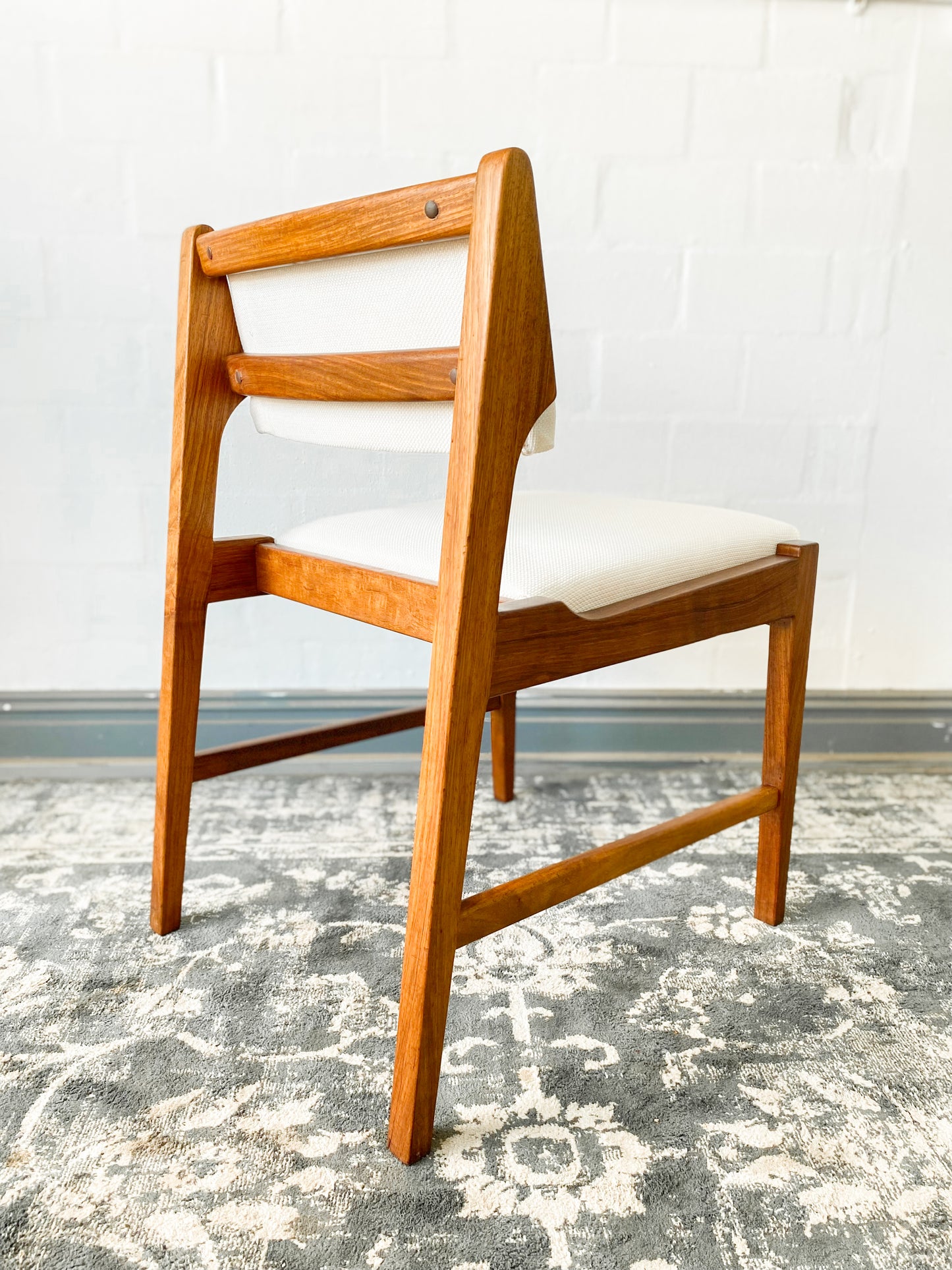 Set of 8 Kallenbach-style dining chairs