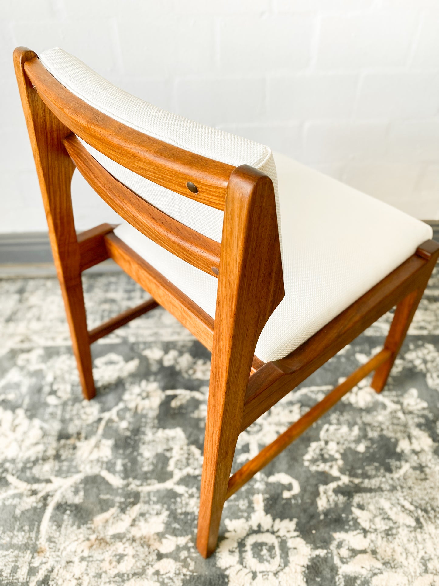 Set of 8 Kallenbach-style dining chairs