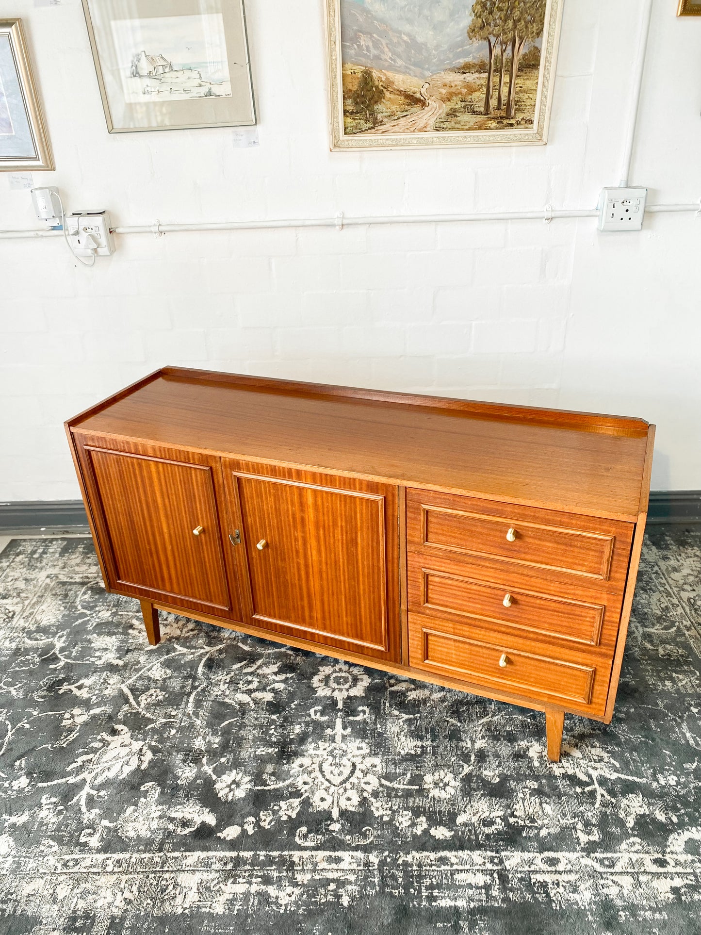 Frystark Sideboard