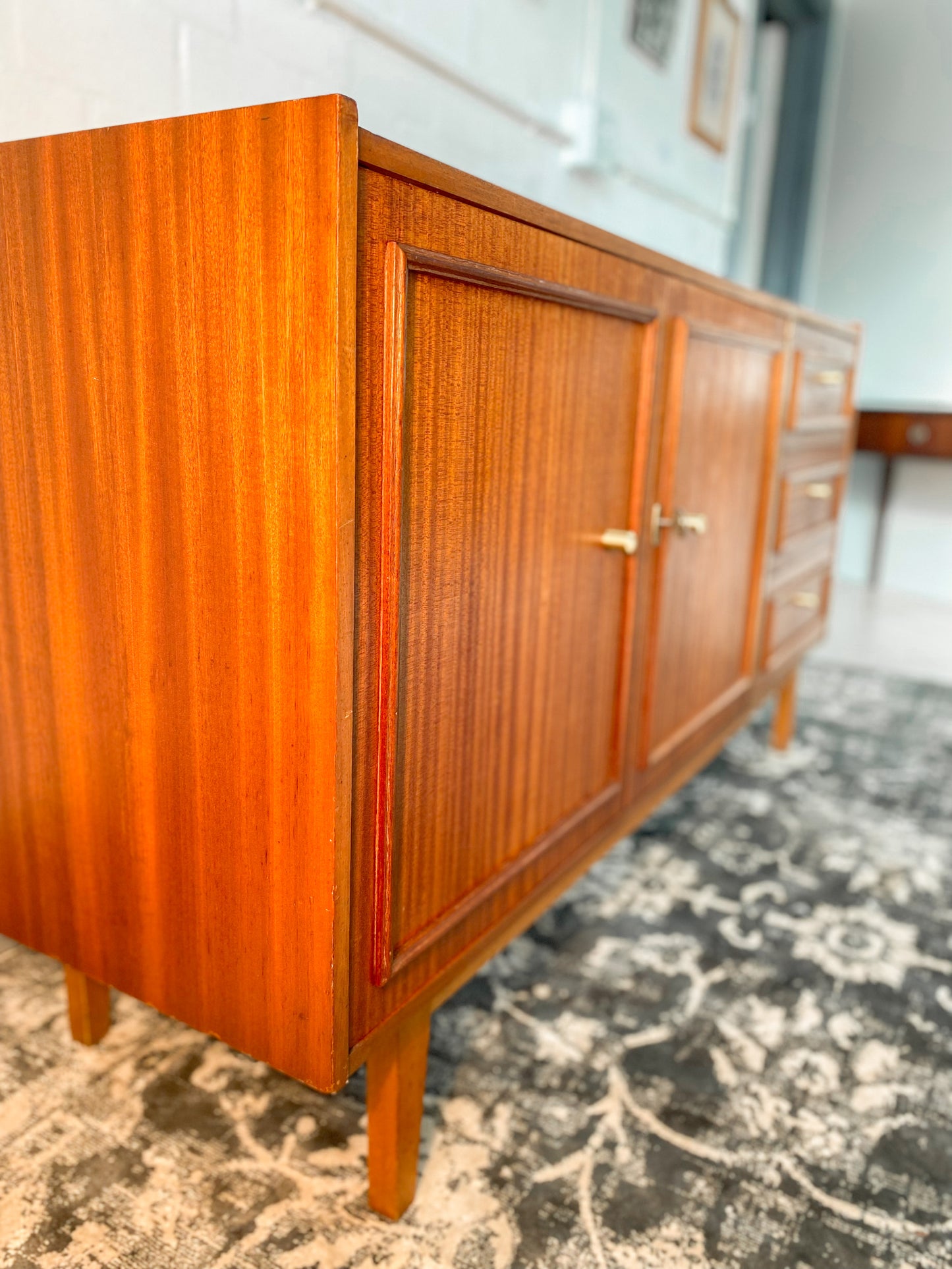 Frystark Sideboard